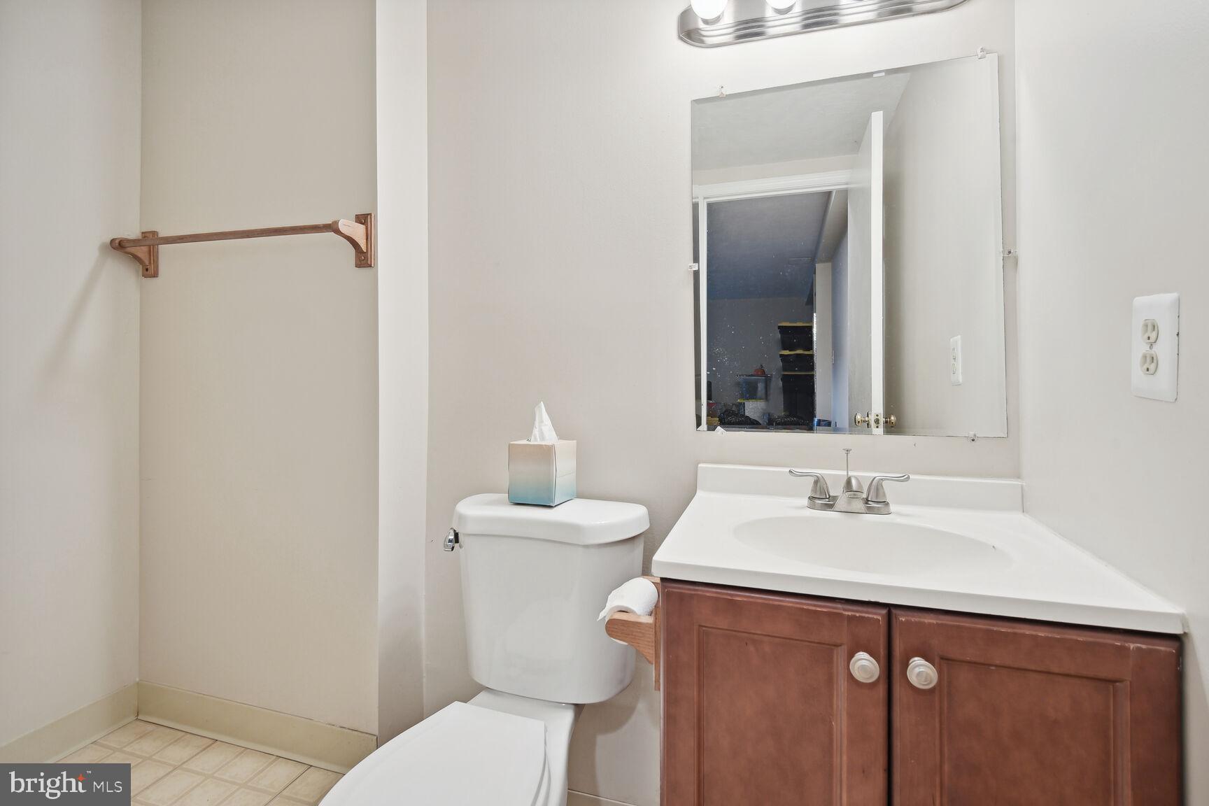 DERWOOD STATION - Residential