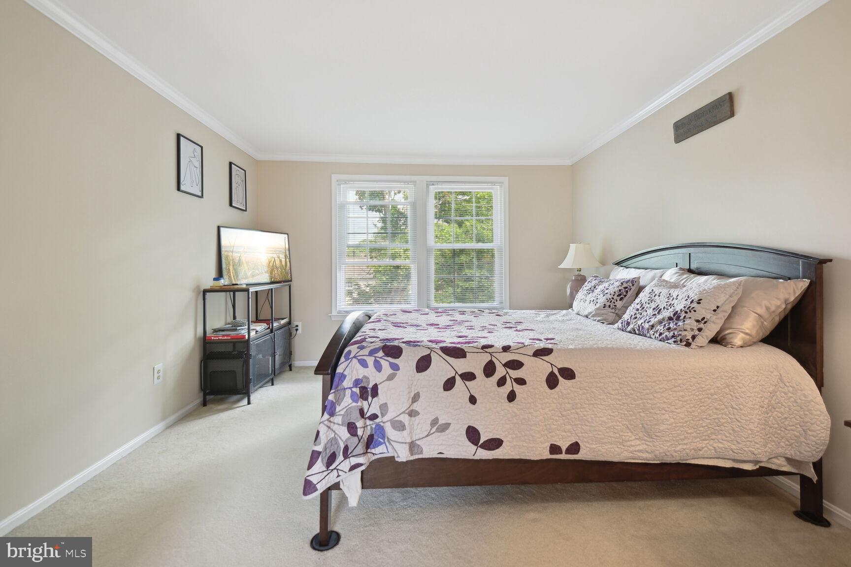 DERWOOD STATION - Residential