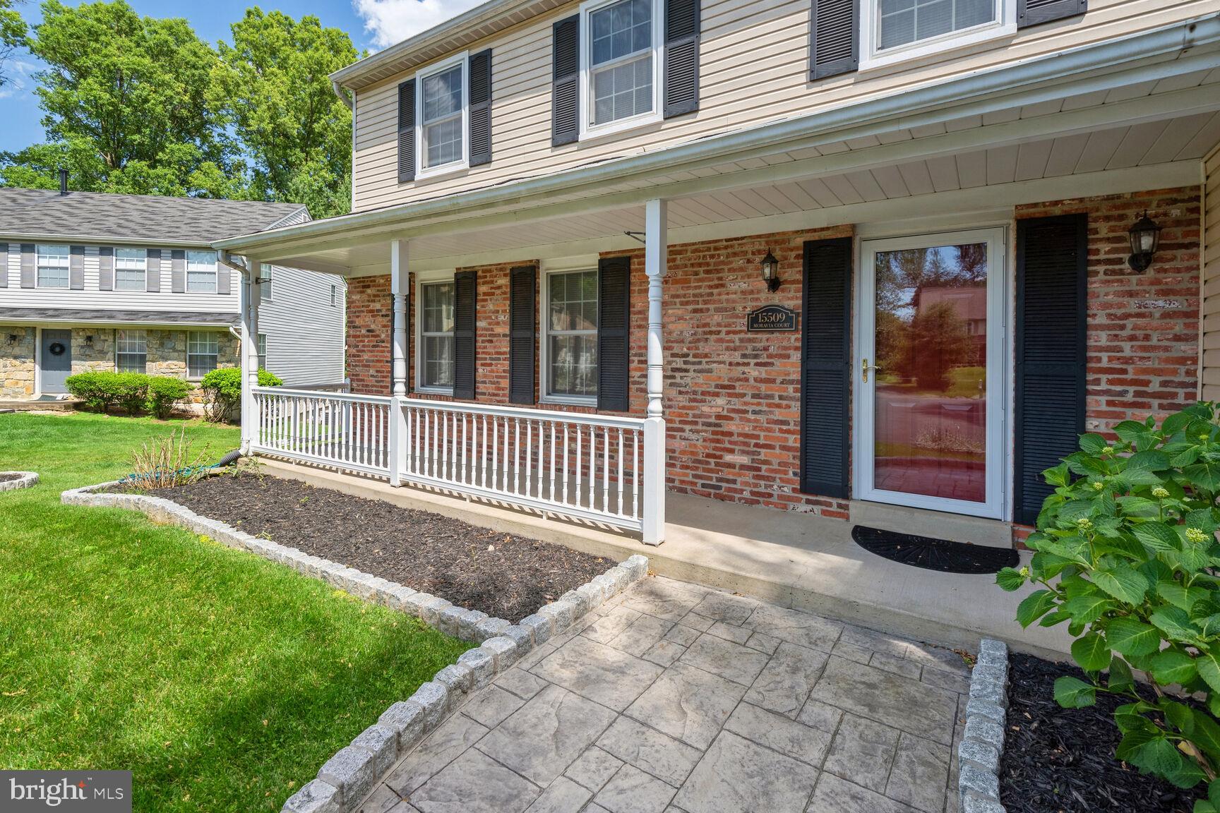 DERWOOD STATION - Residential