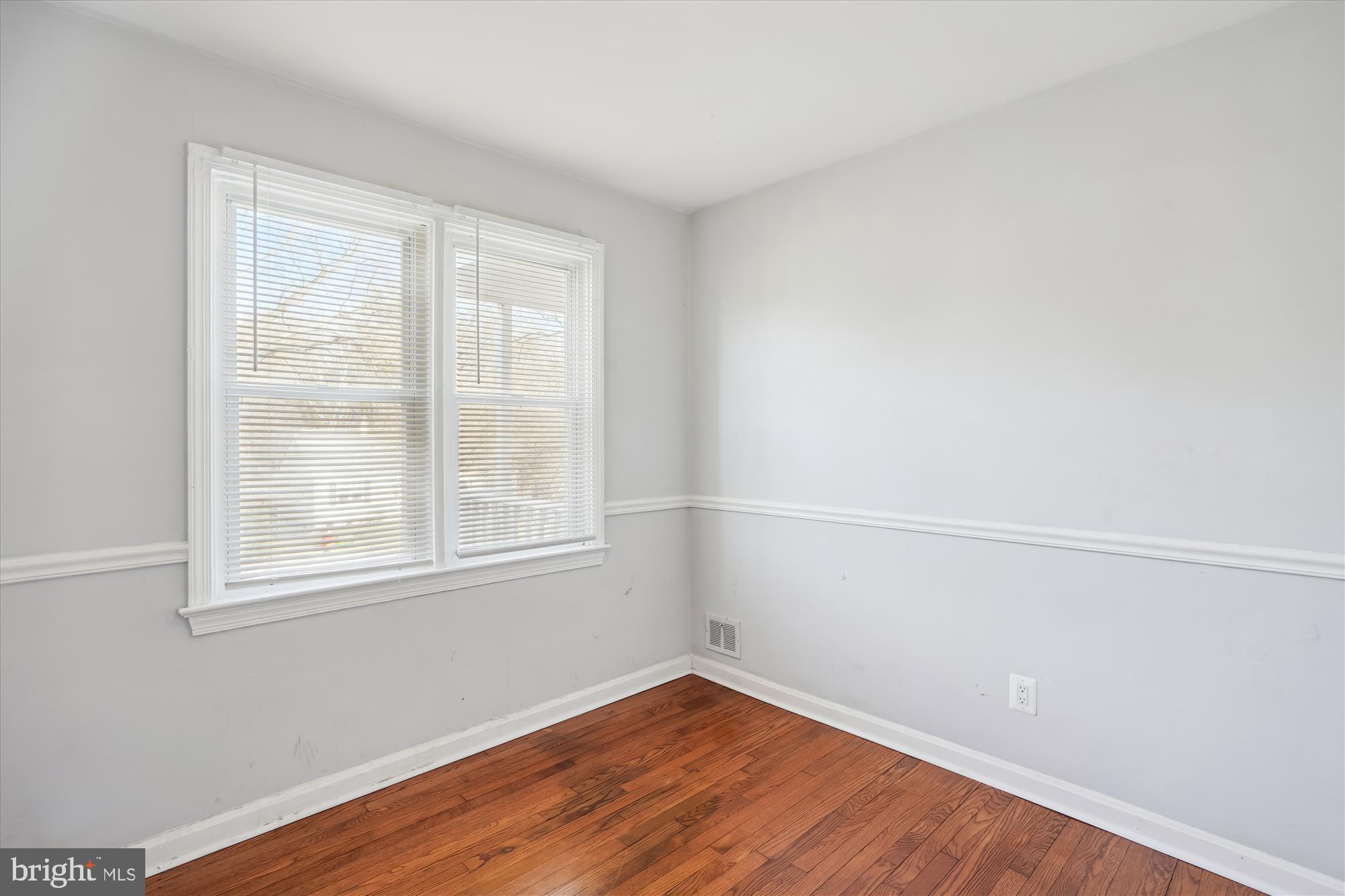 FRIENDLY FARMS - Residential