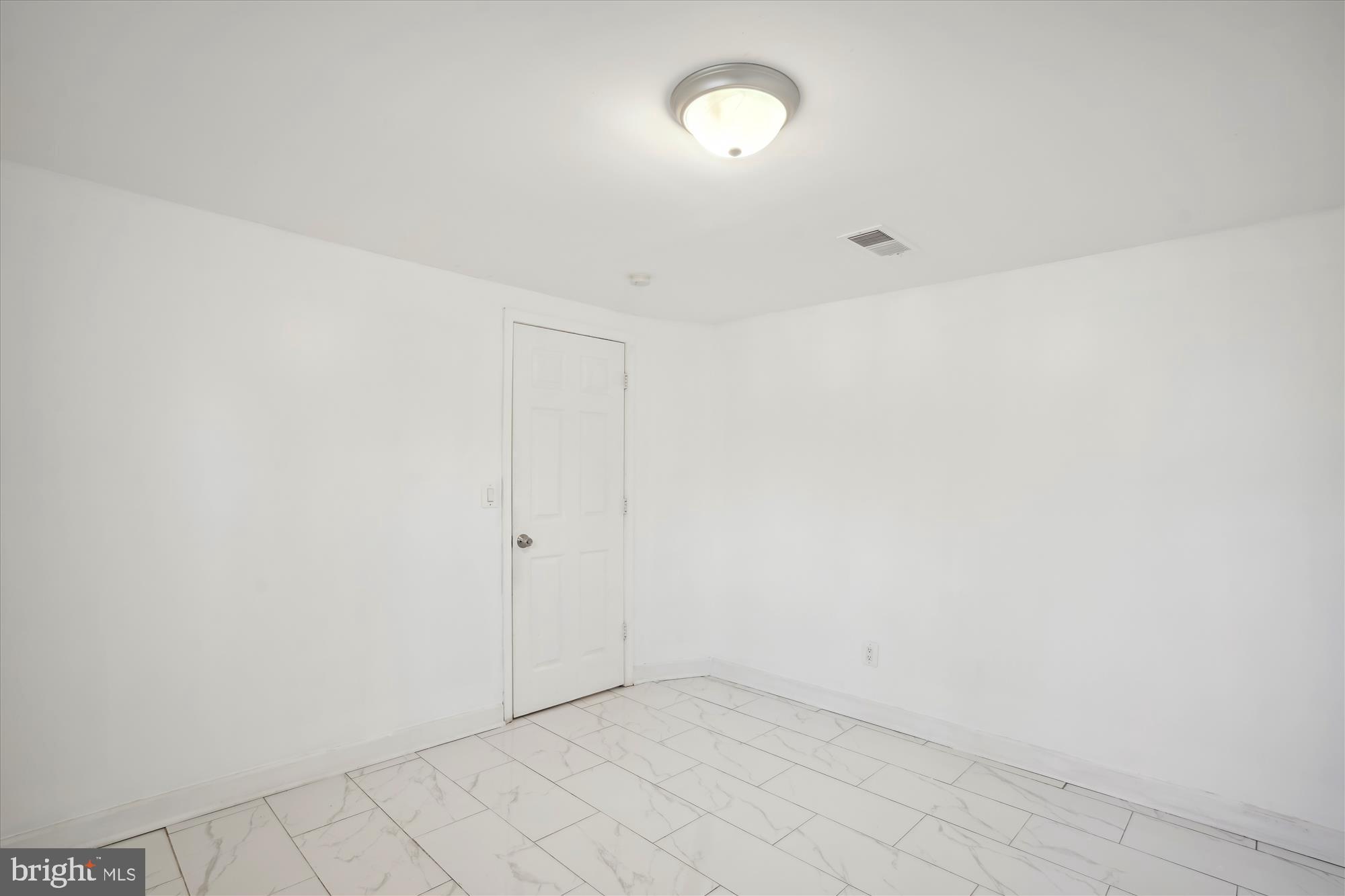 FRIENDLY FARMS - Residential