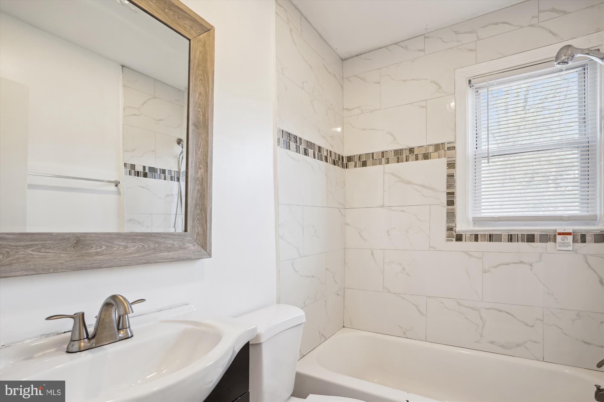 FRIENDLY FARMS - Residential