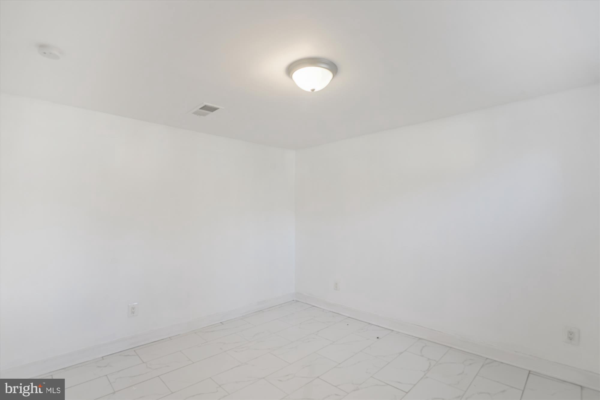 FRIENDLY FARMS - Residential