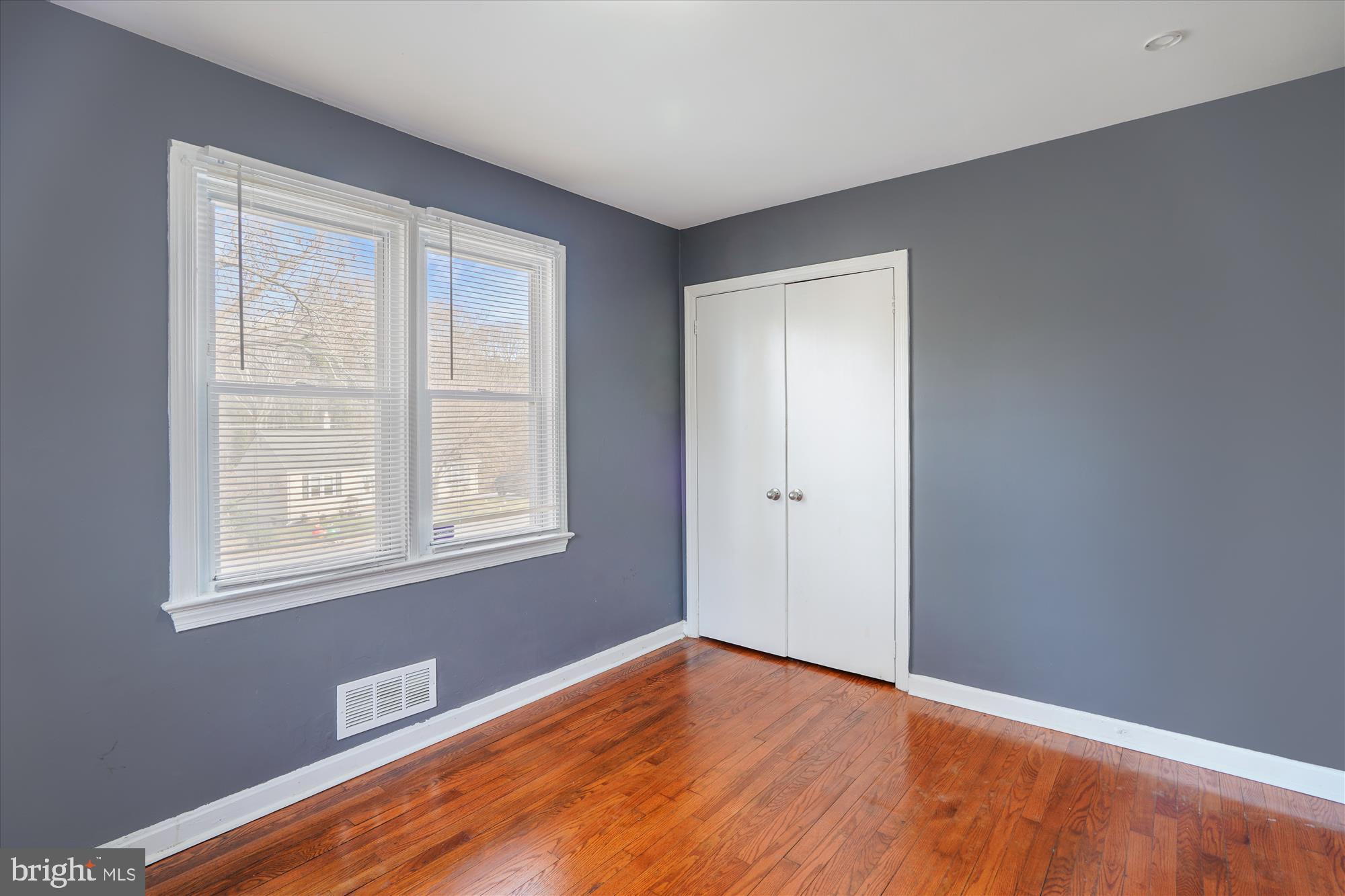 FRIENDLY FARMS - Residential