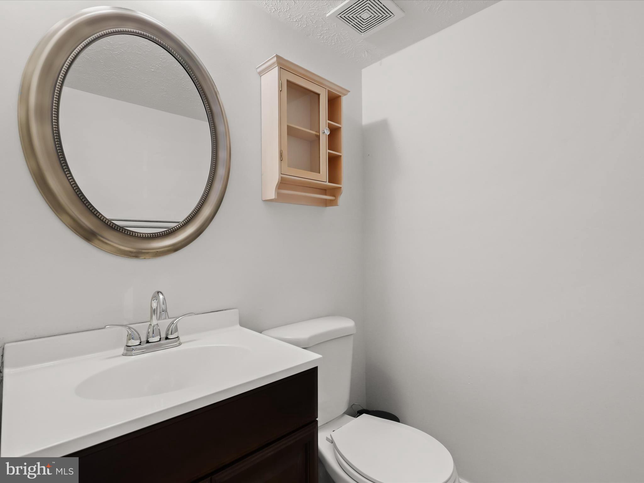 CARROLLWOOD MANOR - Residential