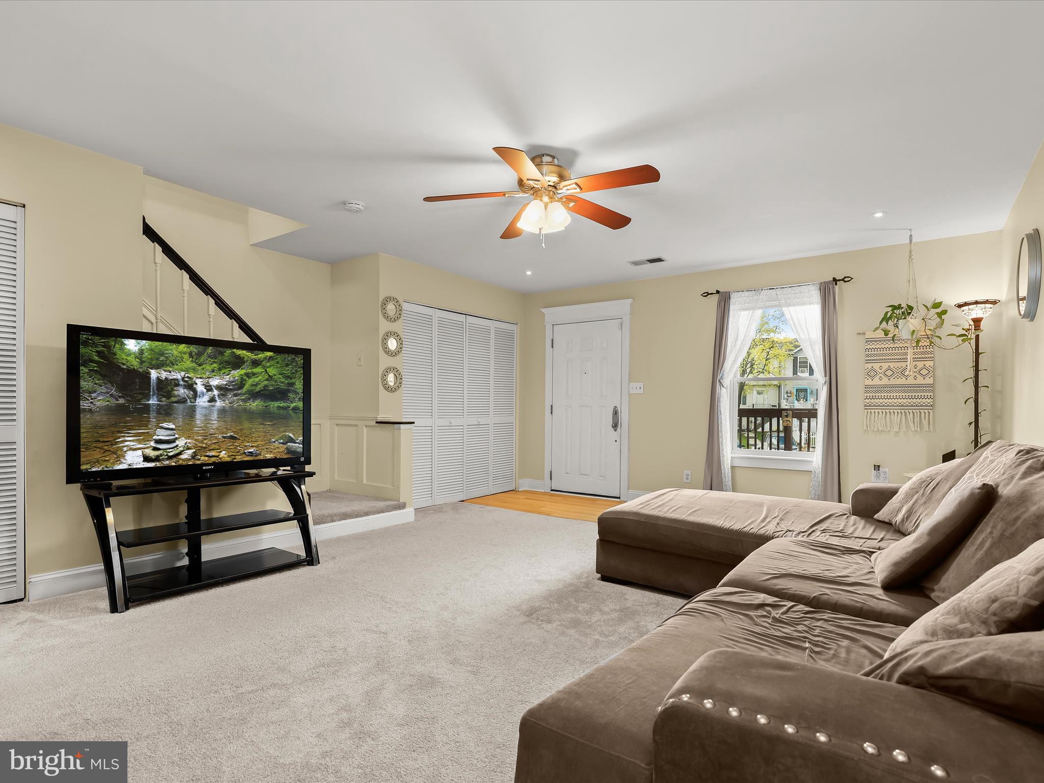 CARROLLWOOD MANOR - Residential