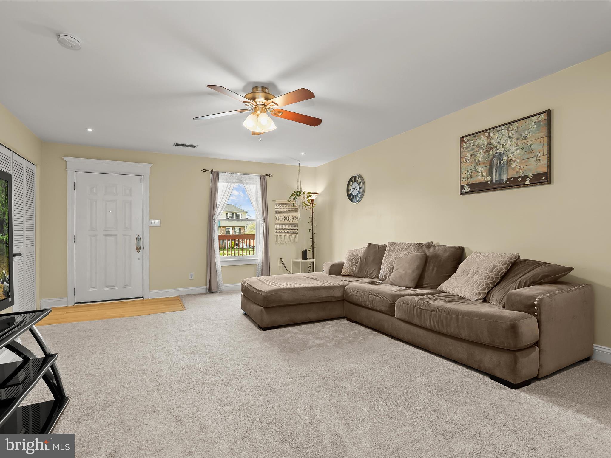 CARROLLWOOD MANOR - Residential