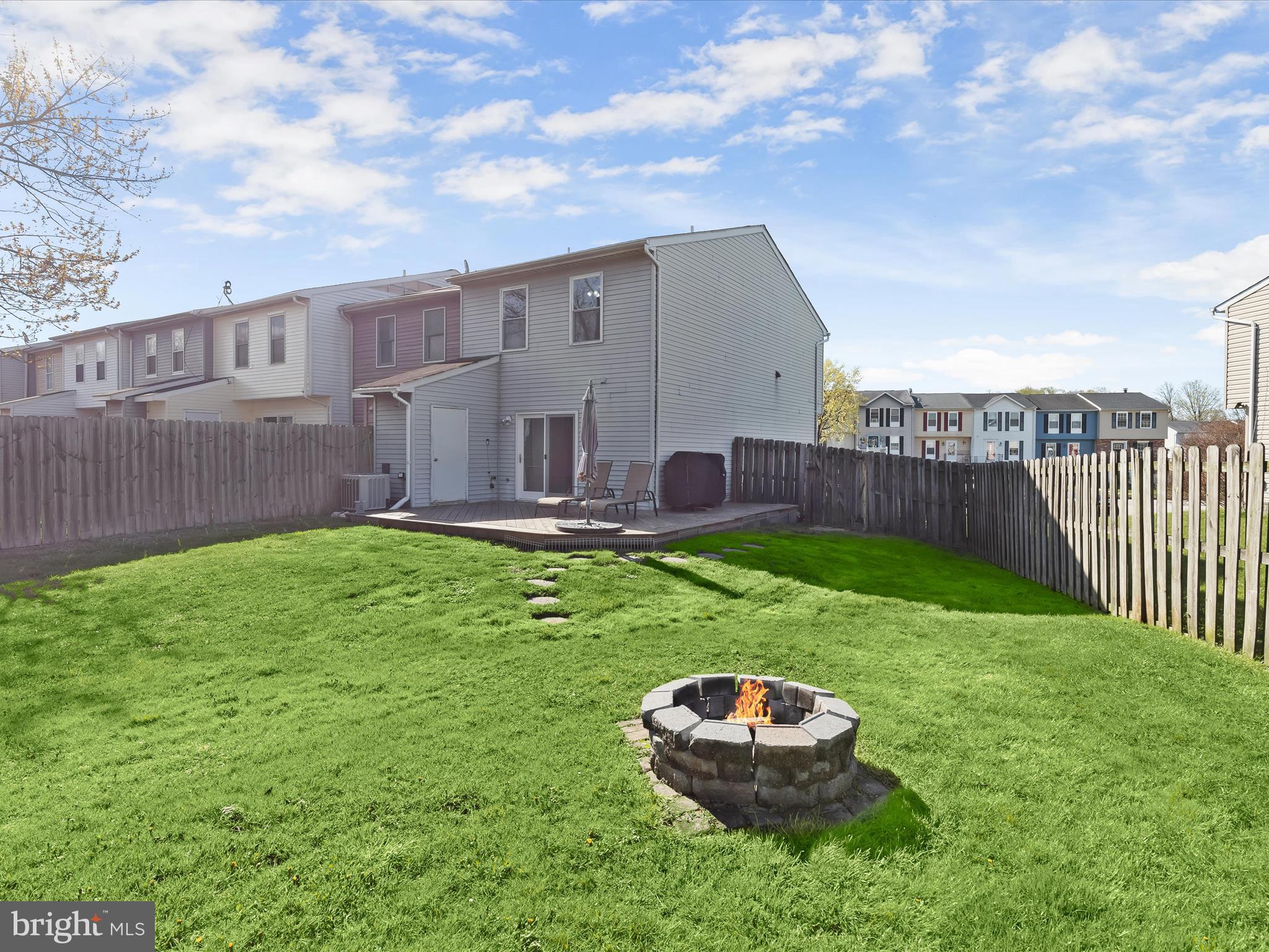 CARROLLWOOD MANOR - Residential