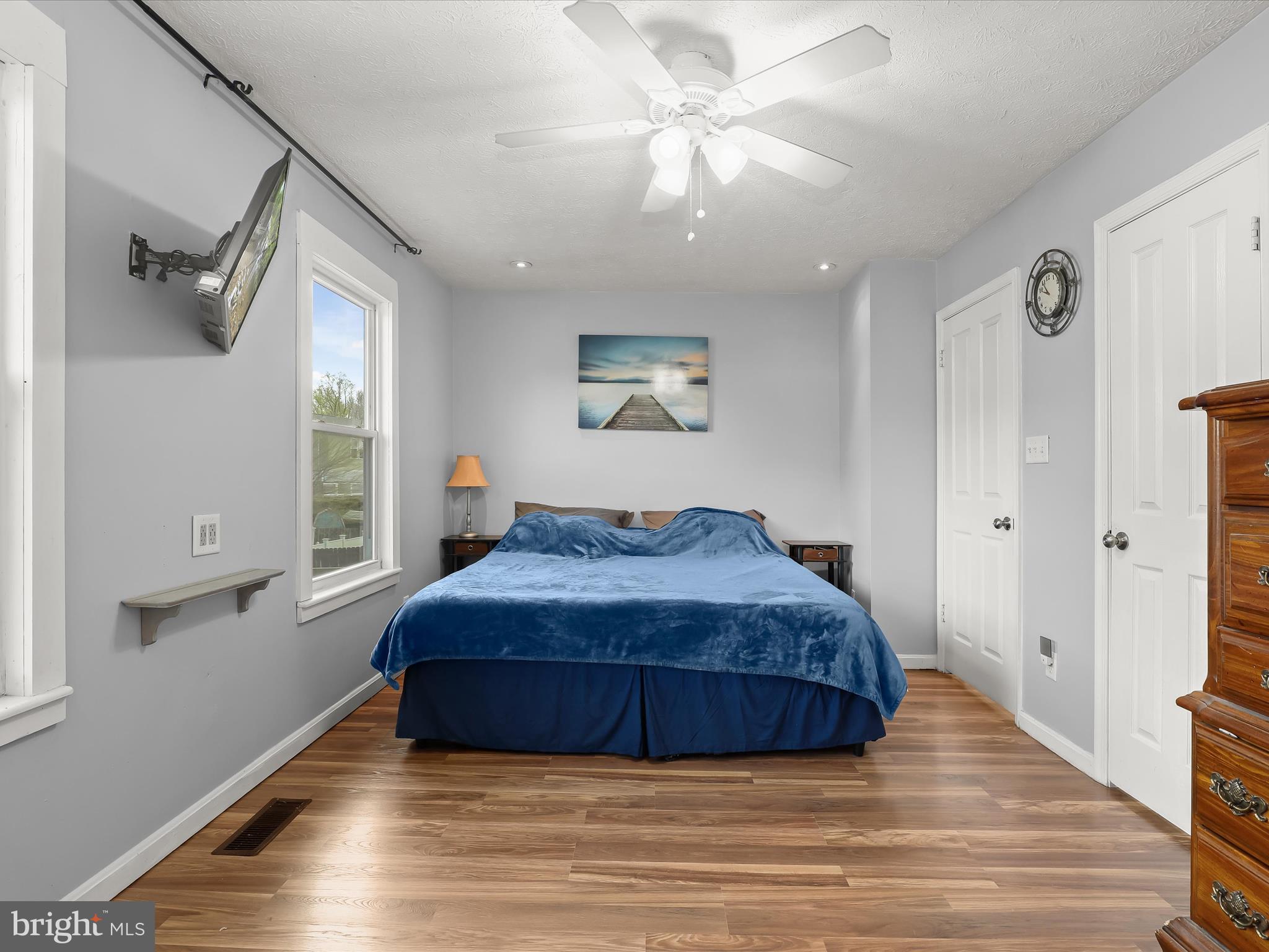 CARROLLWOOD MANOR - Residential