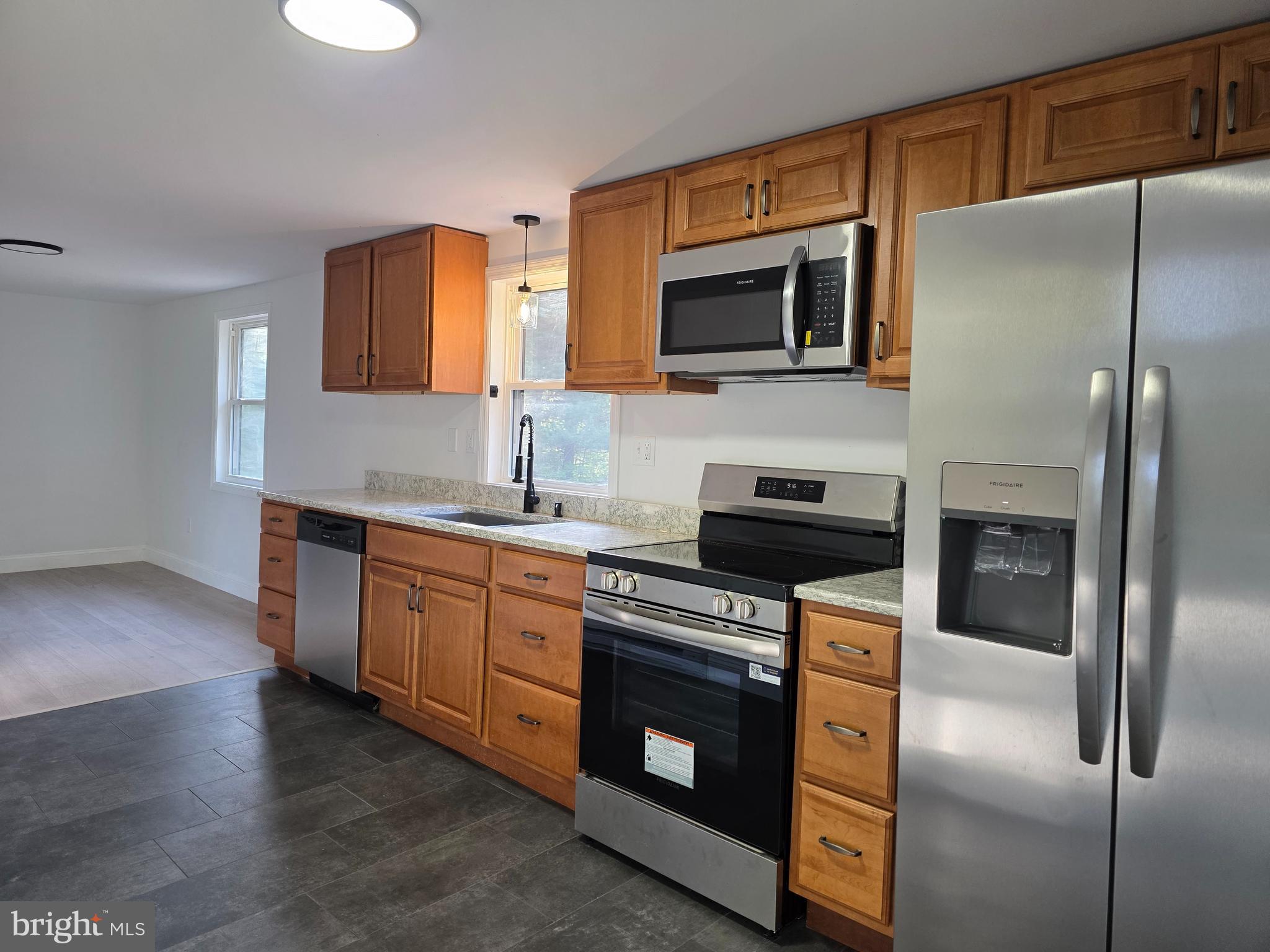 SLEEPY CREEK MOUNTAIN ESTATES - Residential