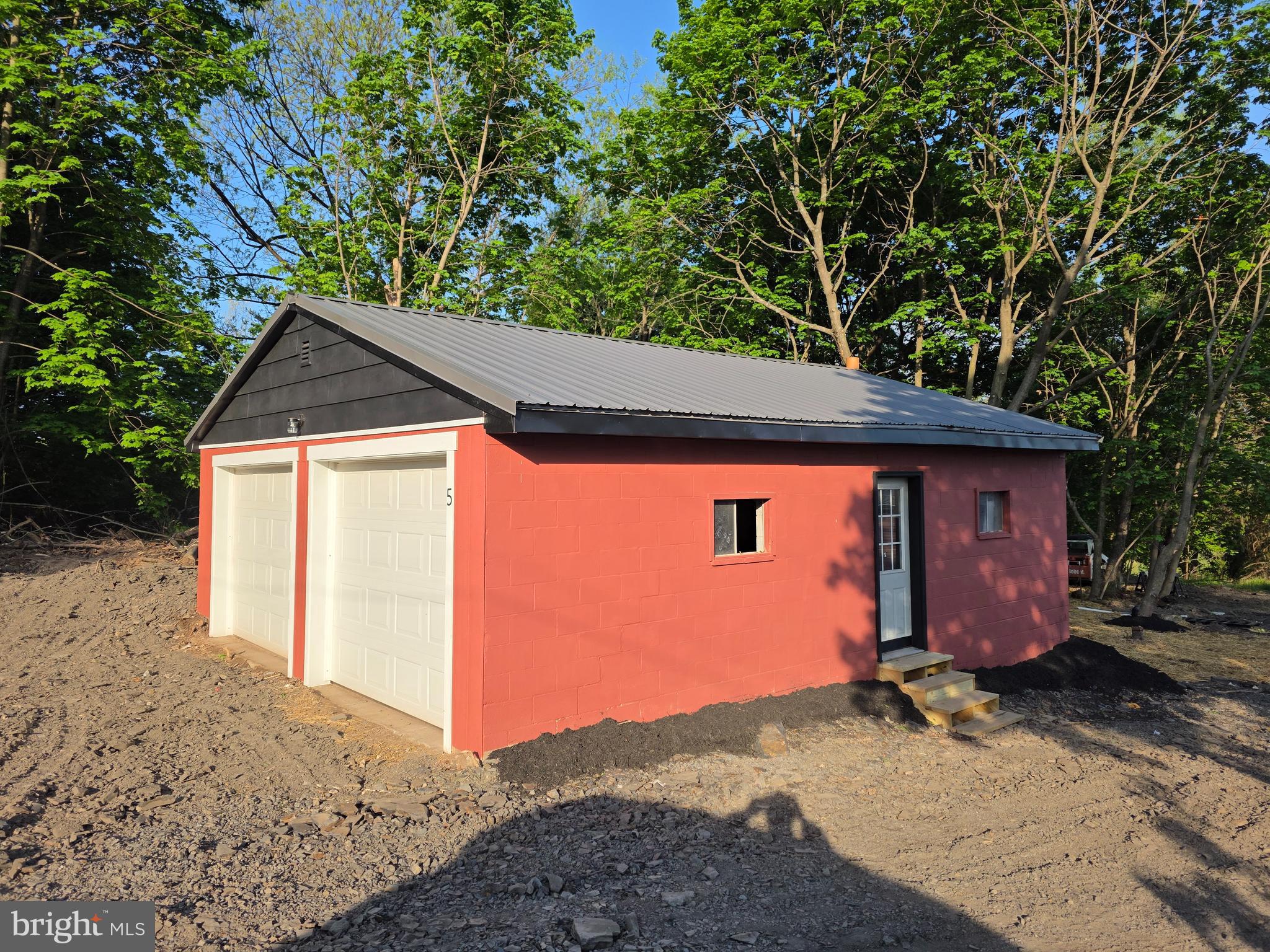 SLEEPY CREEK MOUNTAIN ESTATES - Residential