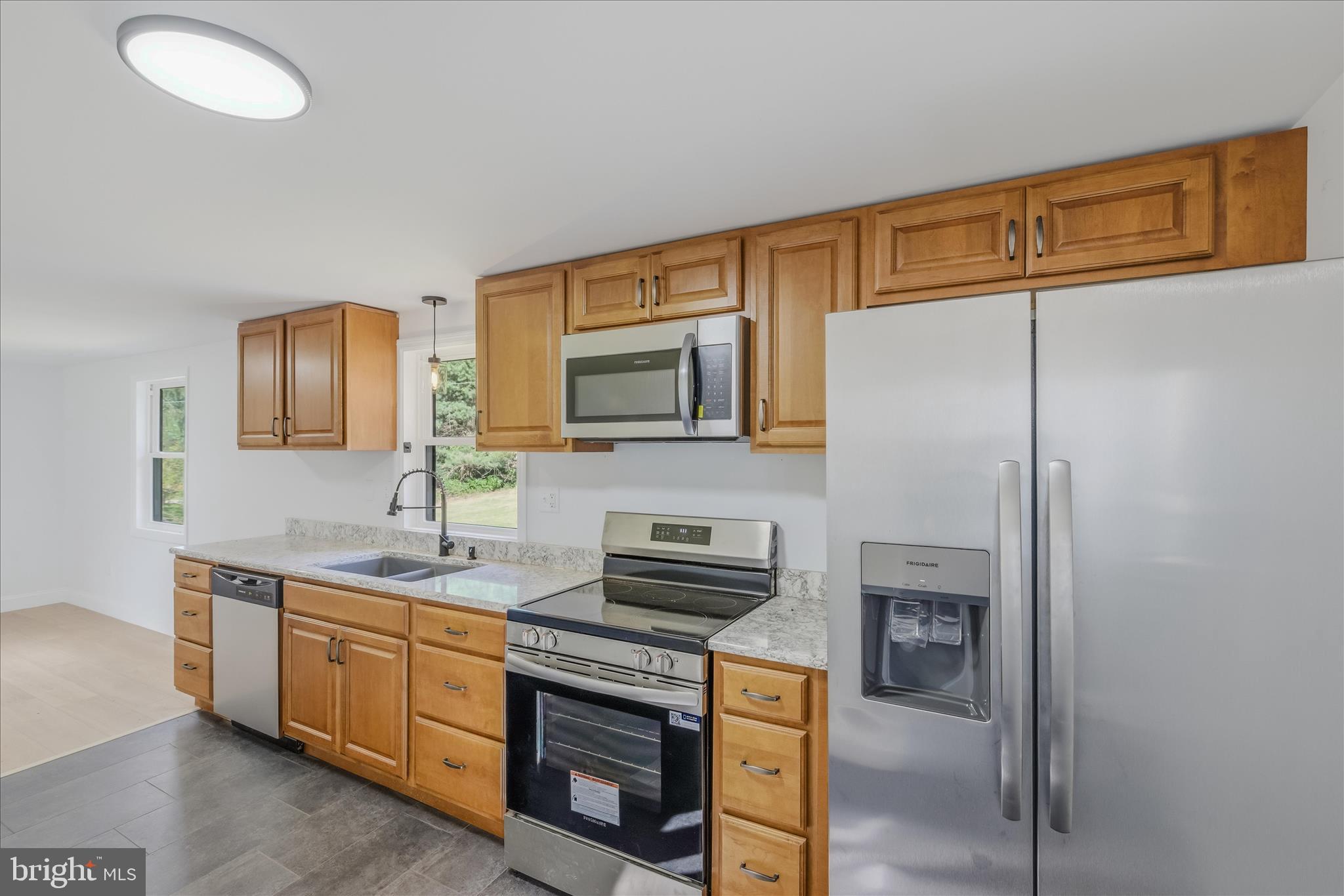 SLEEPY CREEK MOUNTAIN ESTATES - Residential