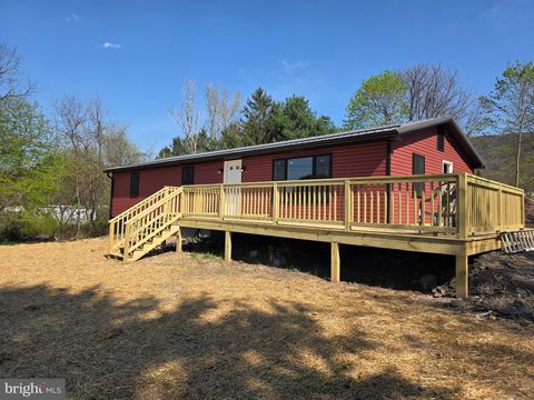 5 DENSE OAK LANE BERKELEY SPRINGS WV 25411