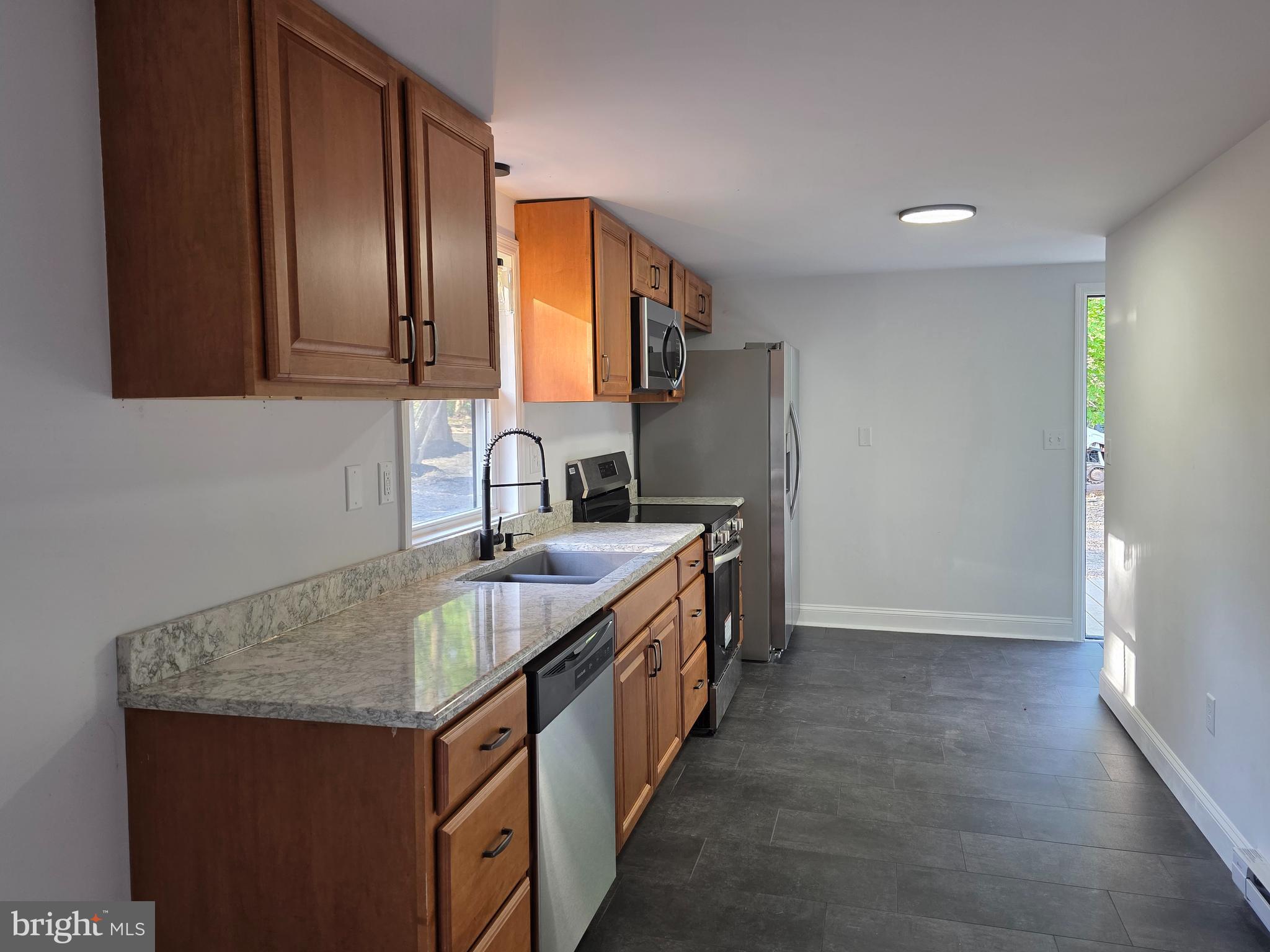 SLEEPY CREEK MOUNTAIN ESTATES - Residential