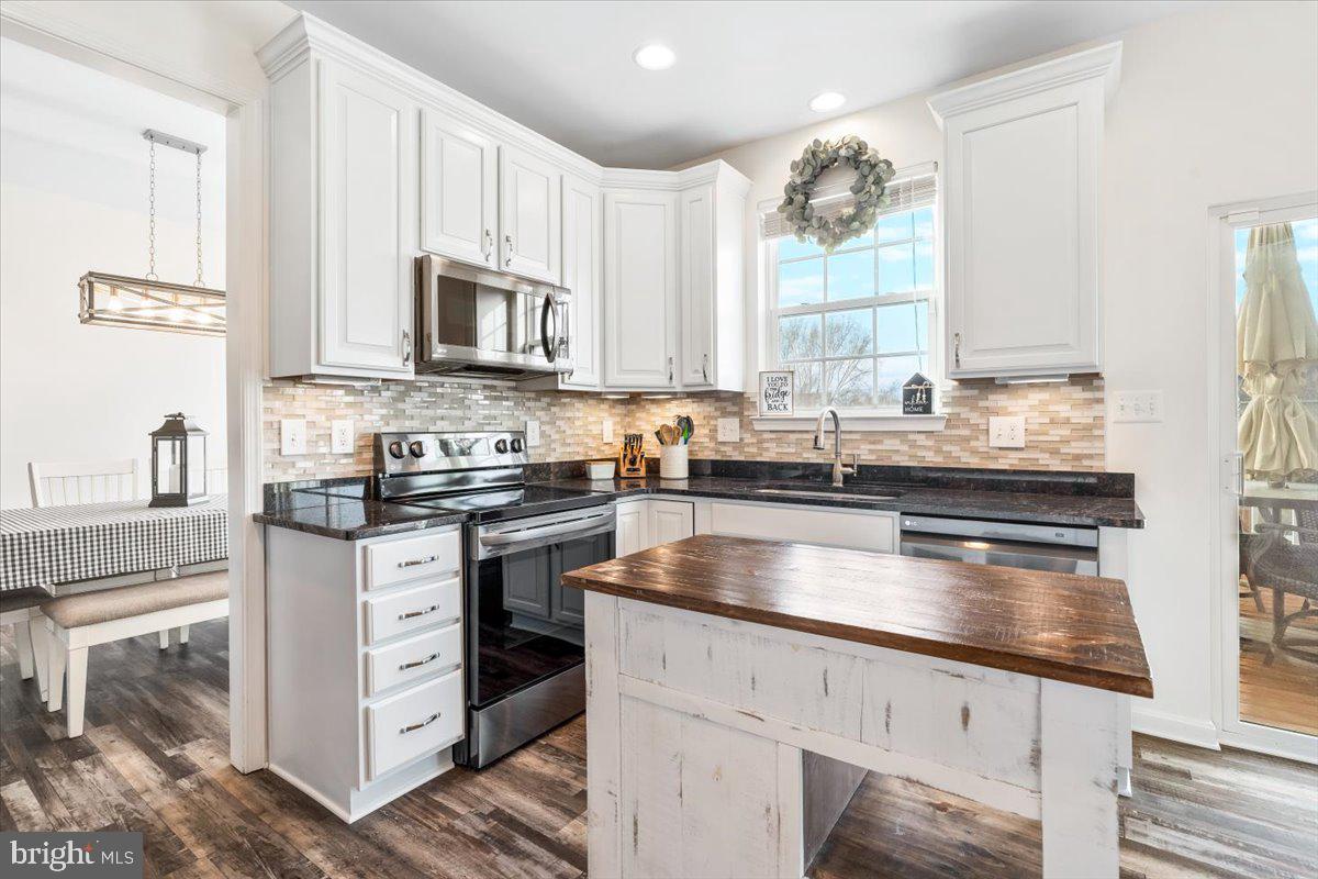 PRINCETON SHOALS - Residential