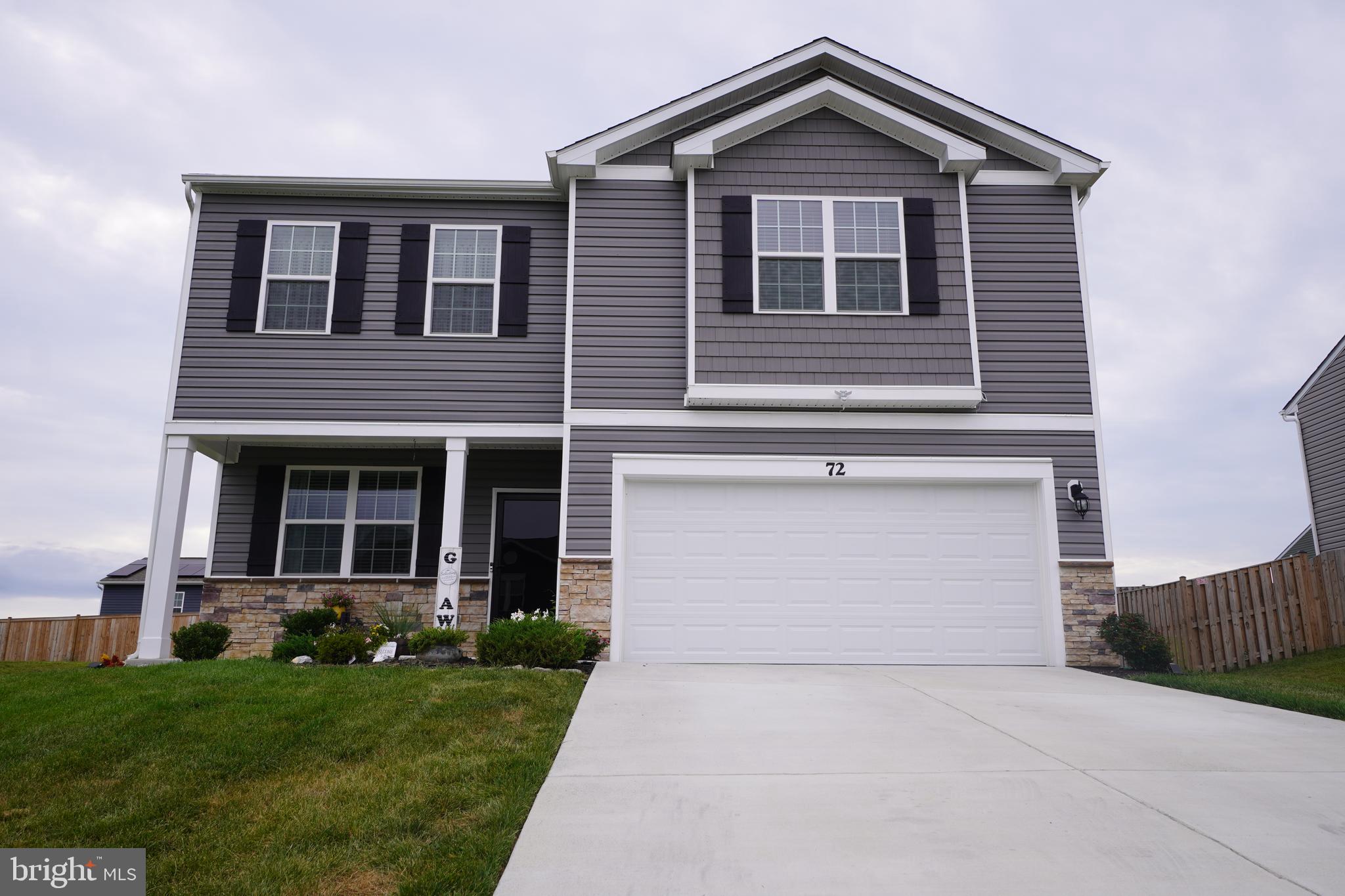 MAGNOLIA SPRINGS - Residential Lease