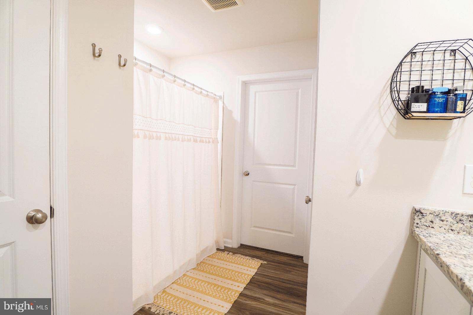 MAGNOLIA SPRINGS - Residential Lease