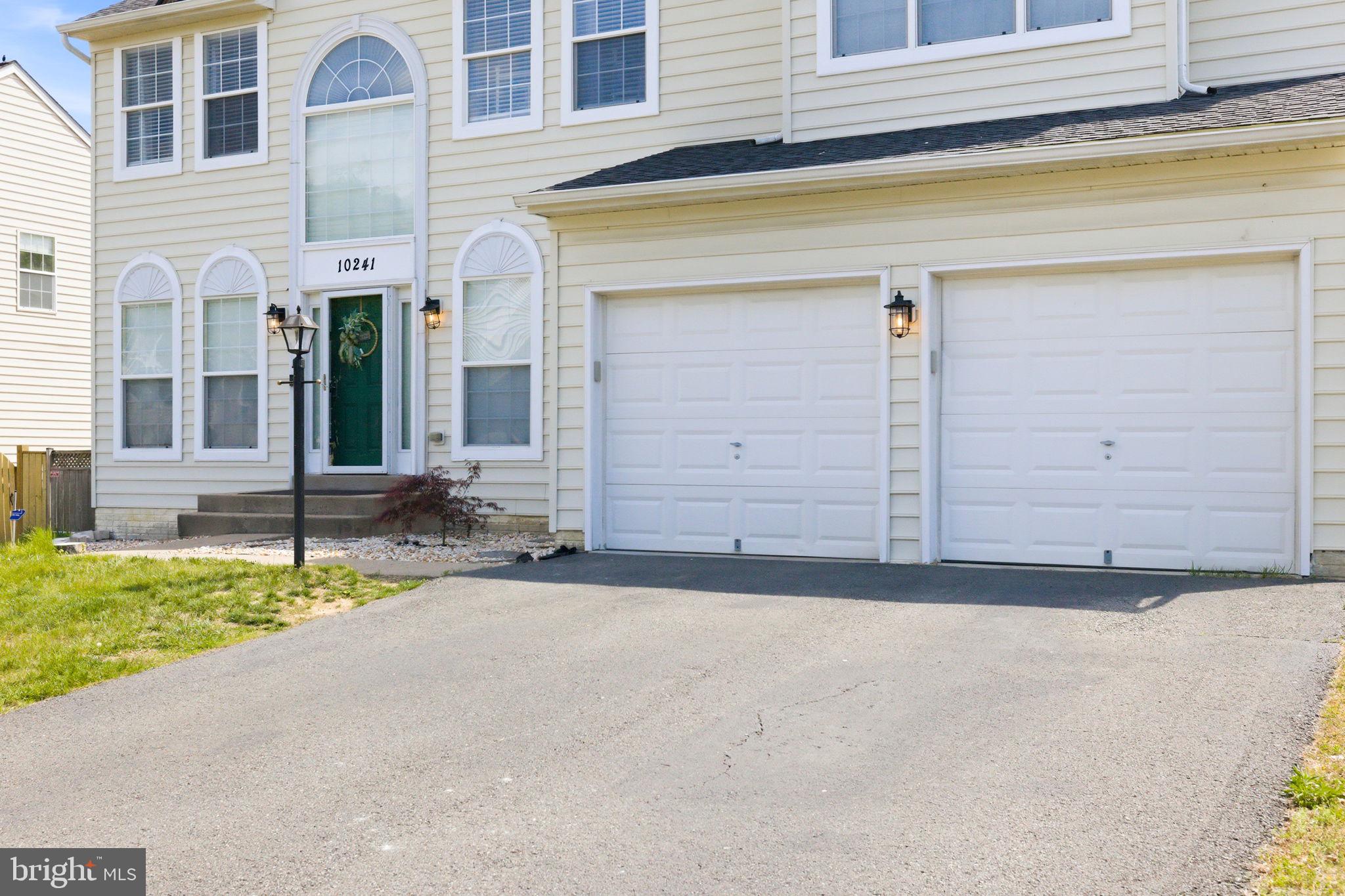 10241 AQUA VIEW COURT