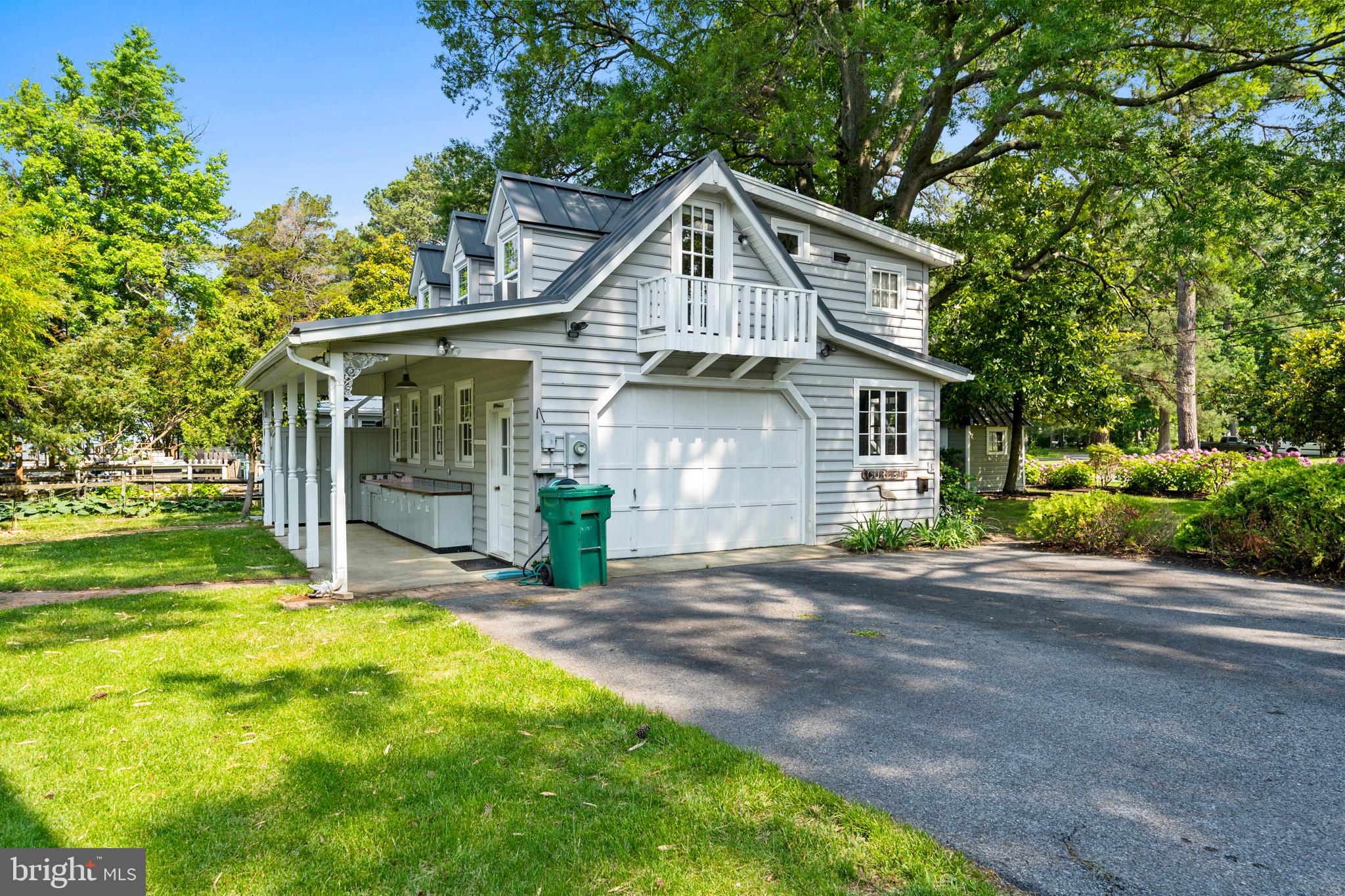 COBB ISLAND - Residential
