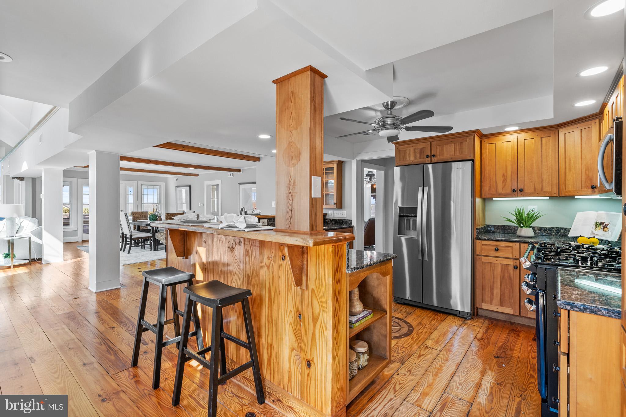 COBB ISLAND - Residential