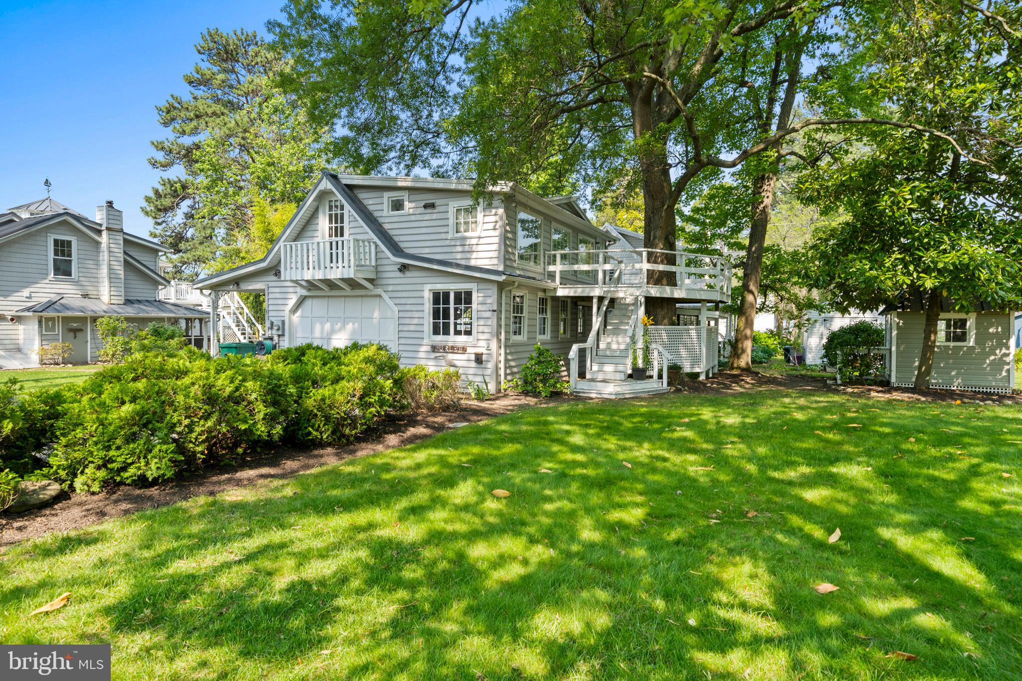 COBB ISLAND - Residential