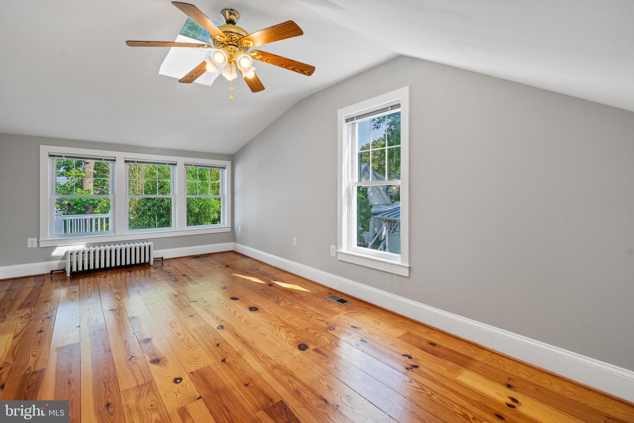 COBB ISLAND - Residential