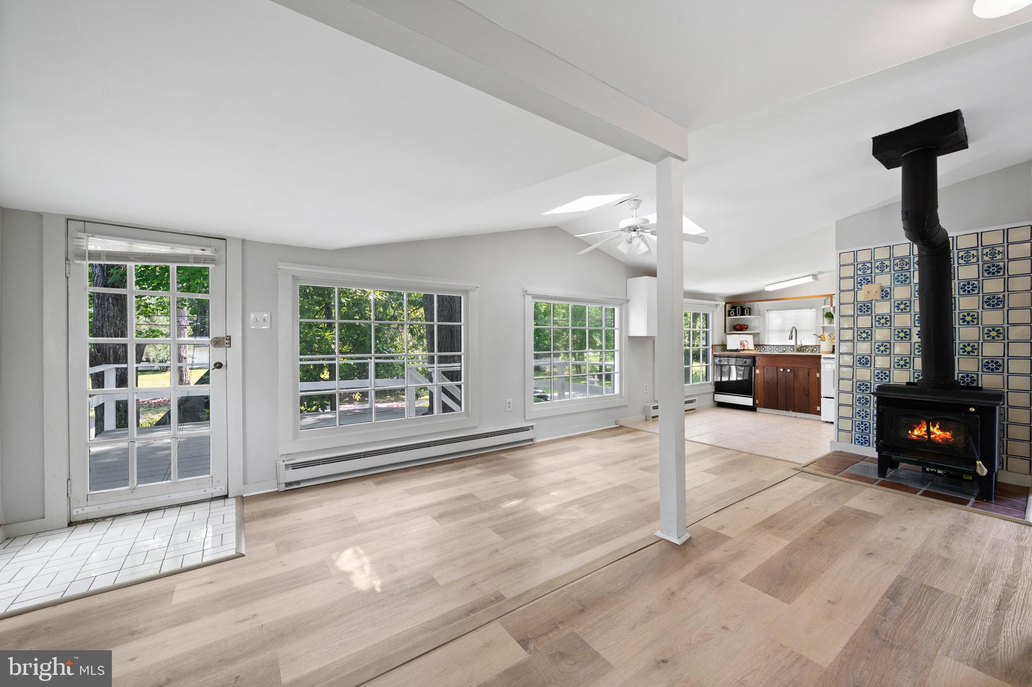 COBB ISLAND - Residential