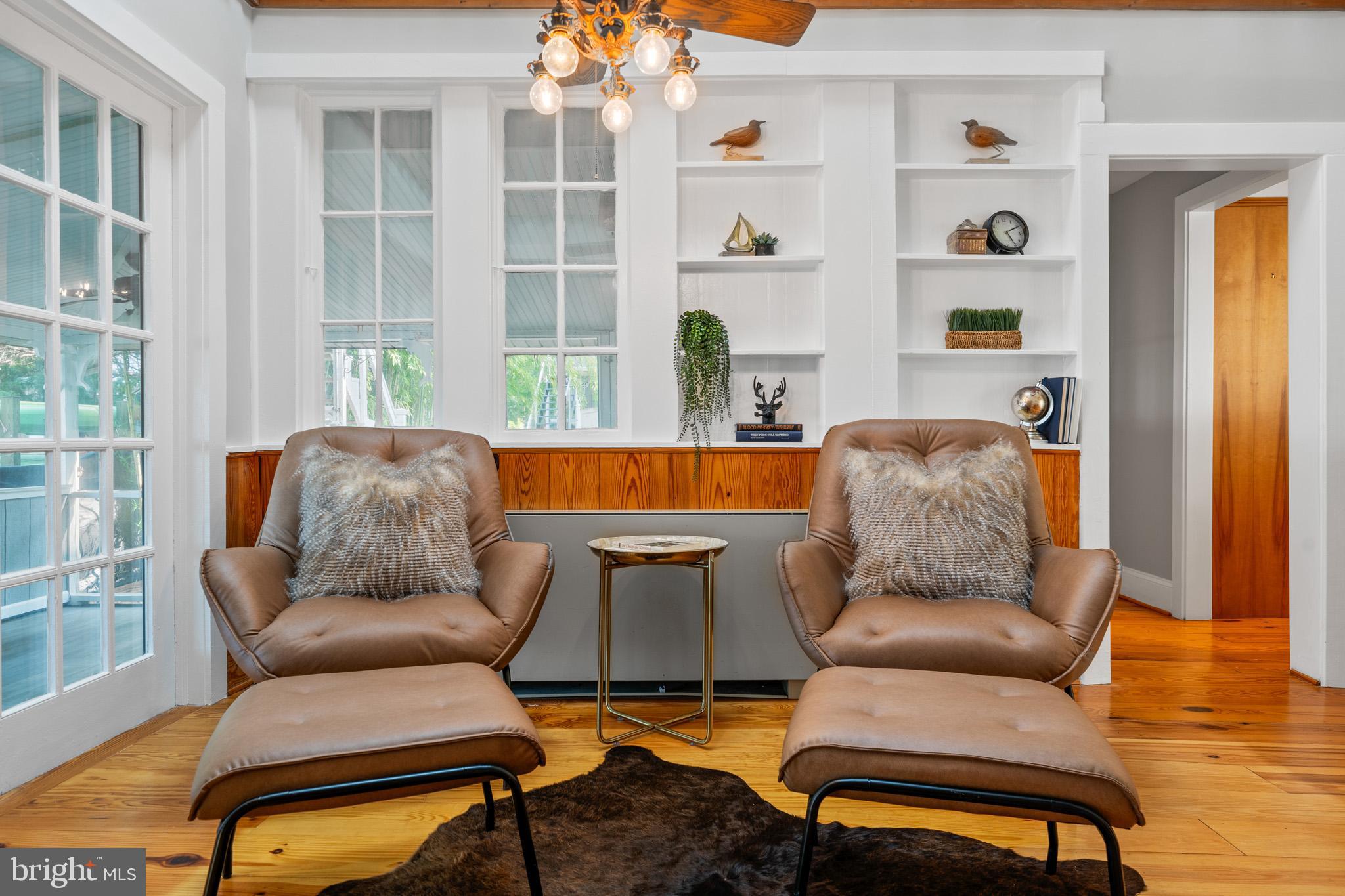 COBB ISLAND - Residential