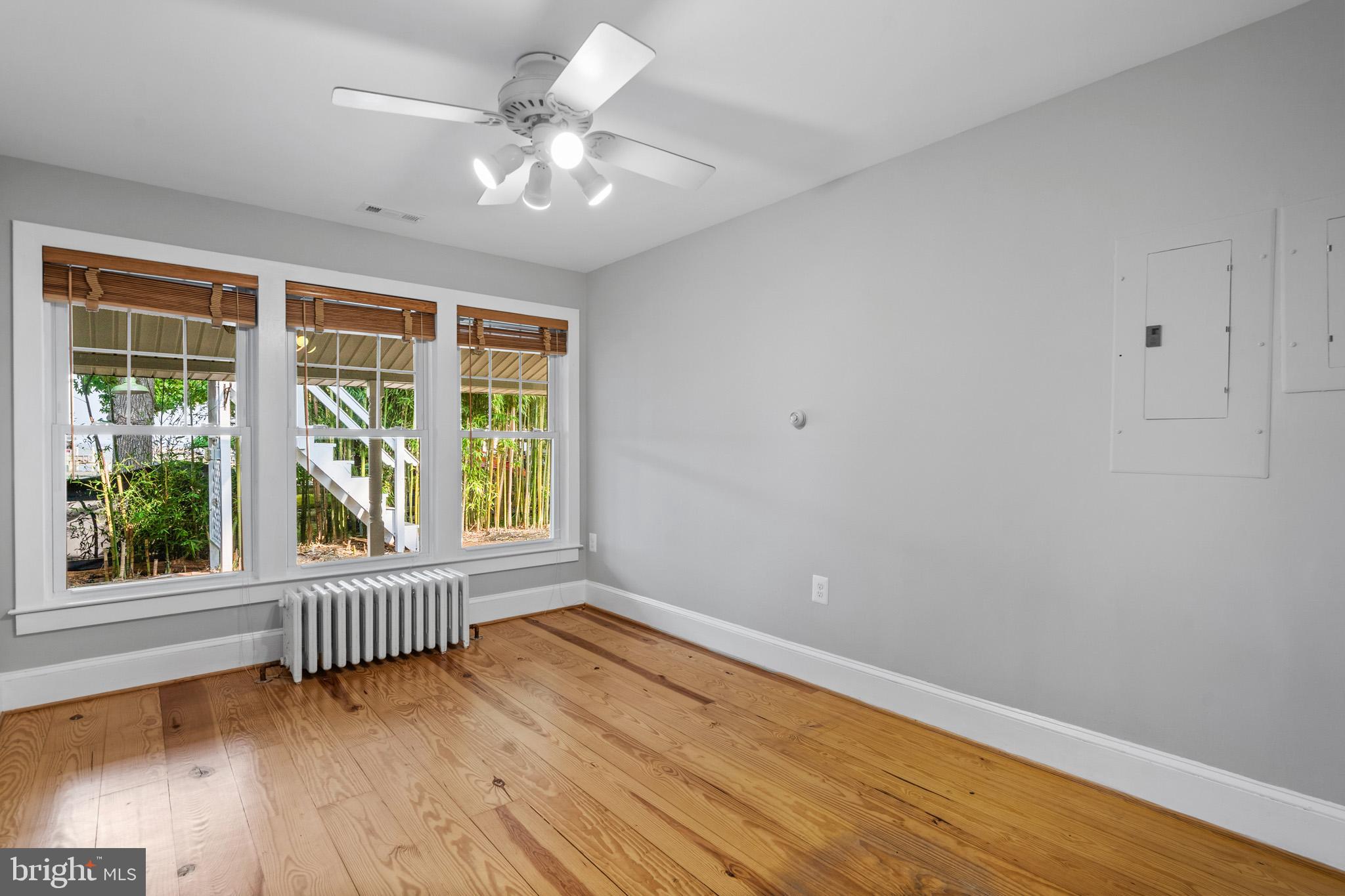 COBB ISLAND - Residential