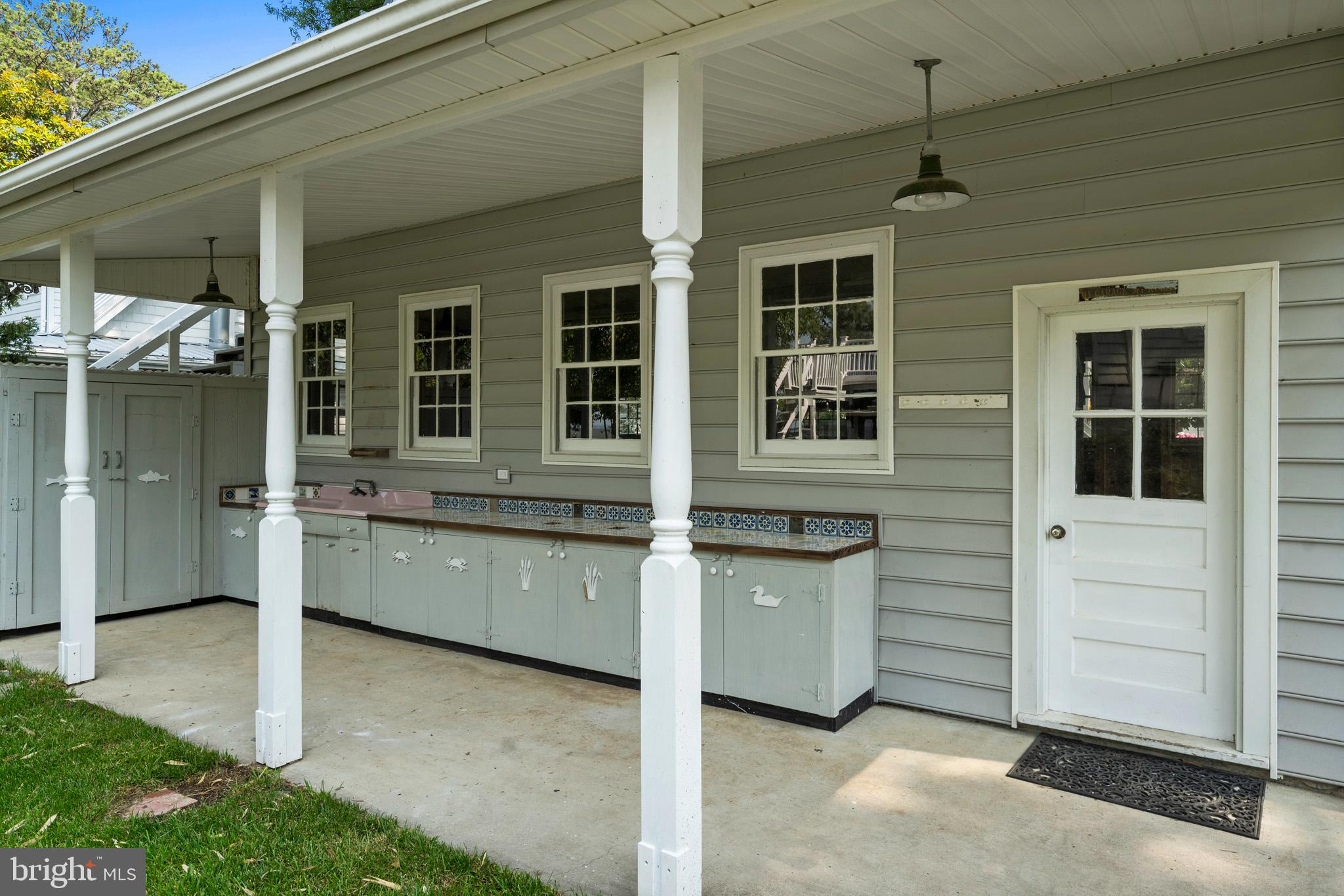 COBB ISLAND - Residential