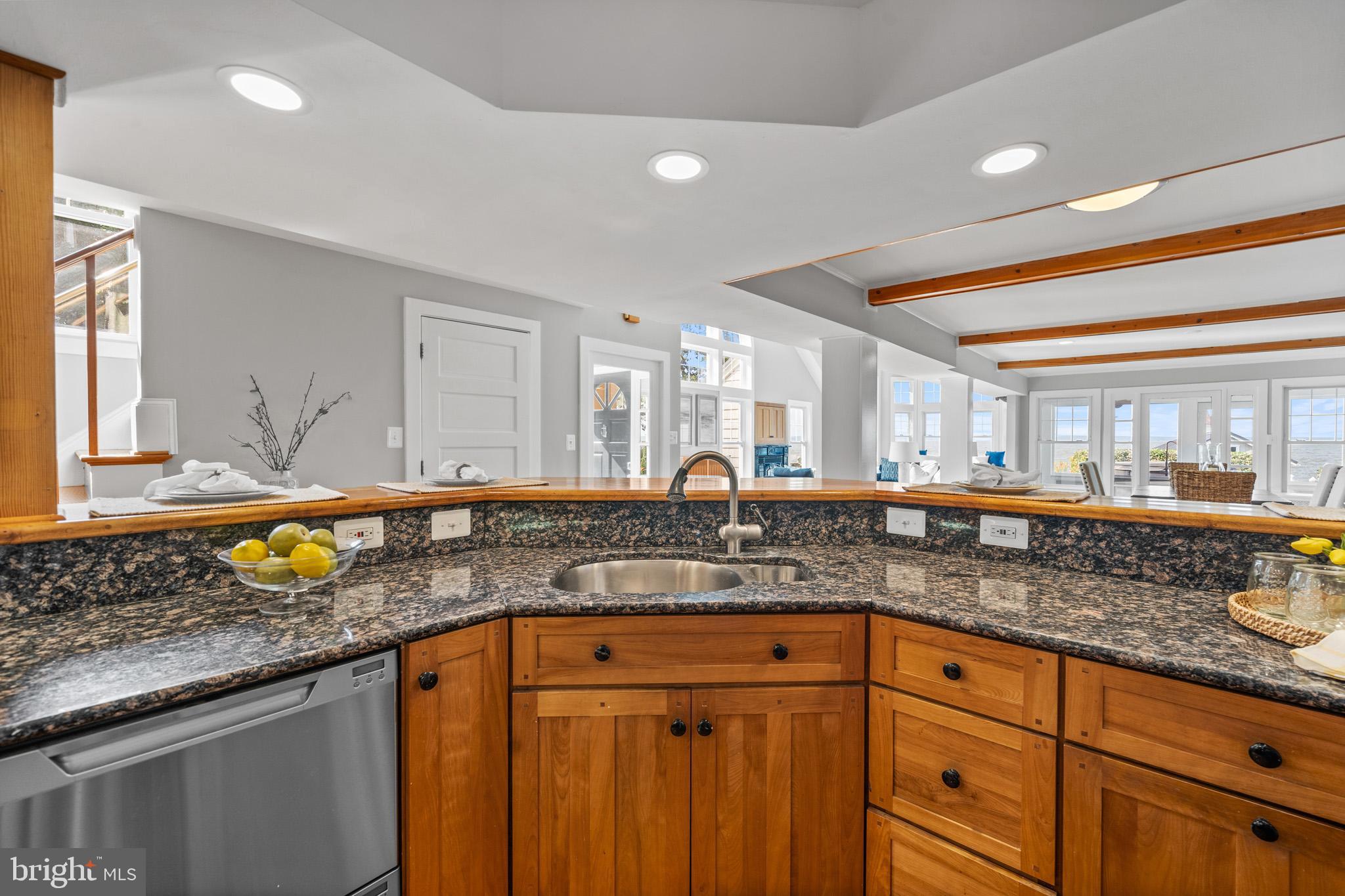 COBB ISLAND - Residential