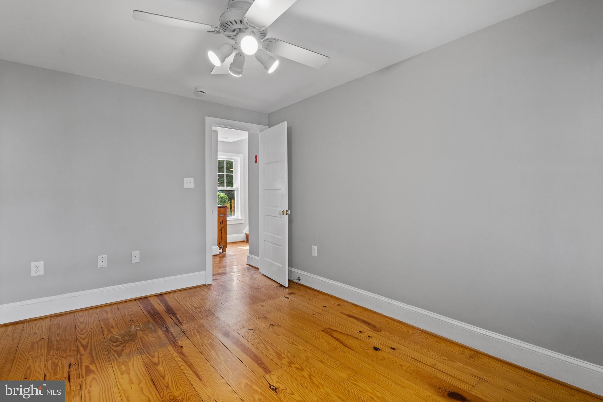 COBB ISLAND - Residential