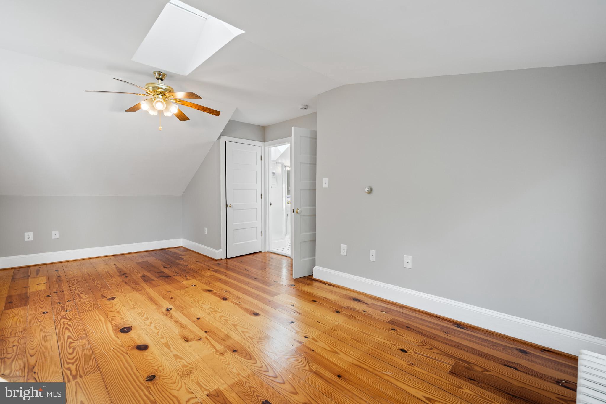 COBB ISLAND - Residential