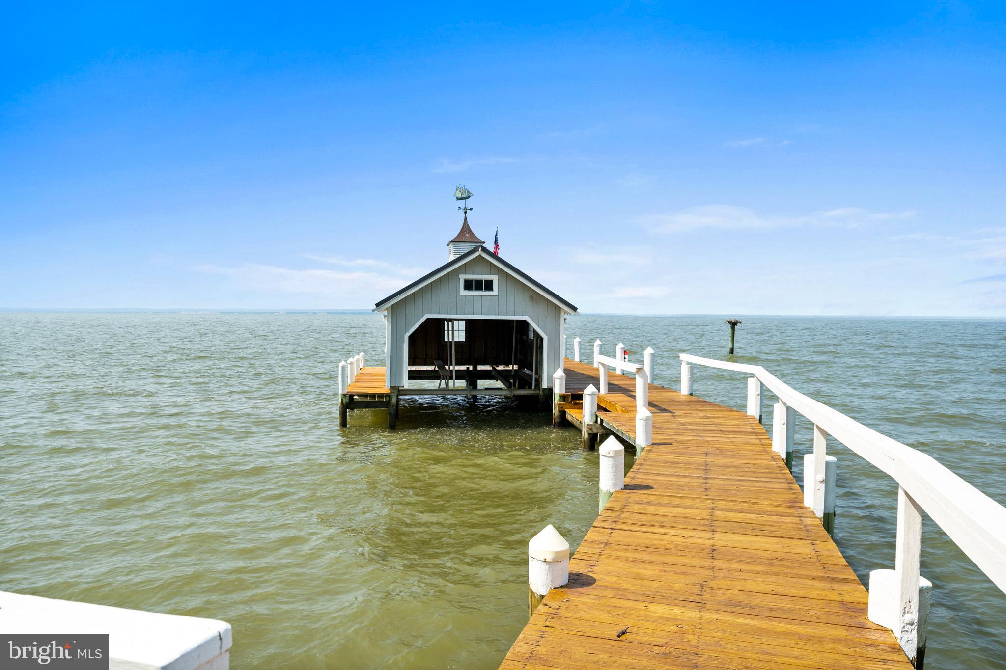 COBB ISLAND - Residential