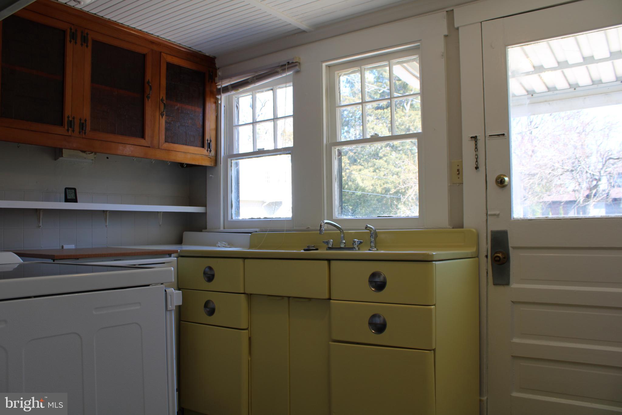 BAY RIDGE - Residential Lease