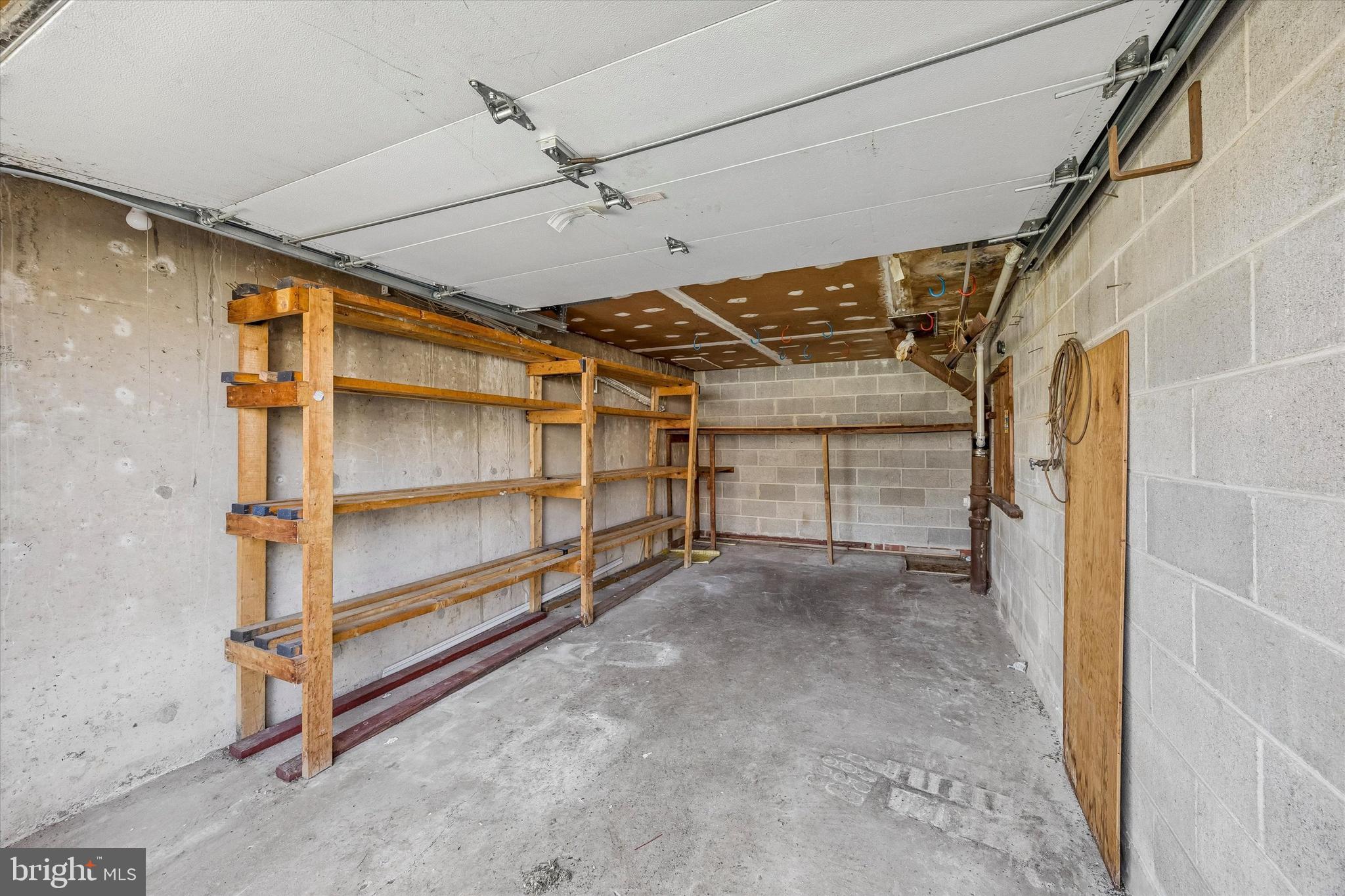 ACADEMY GARDENS - Residential