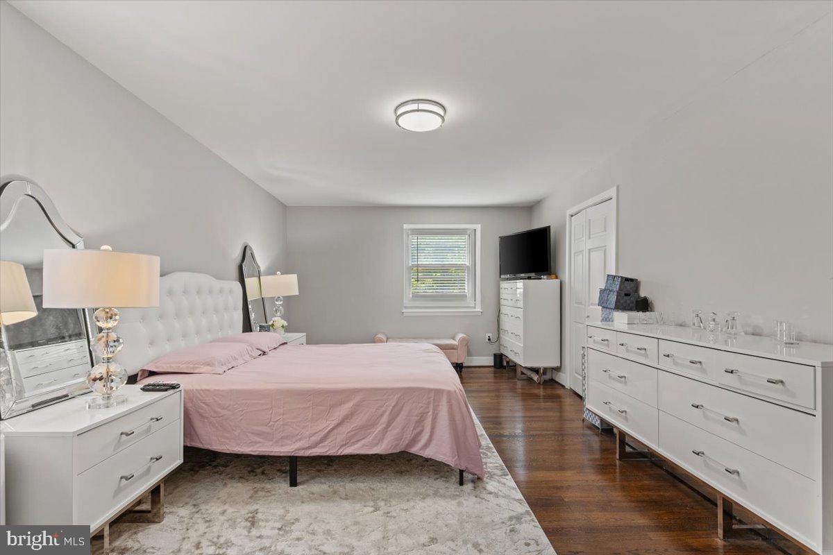 CLOVER HOMES - Residential