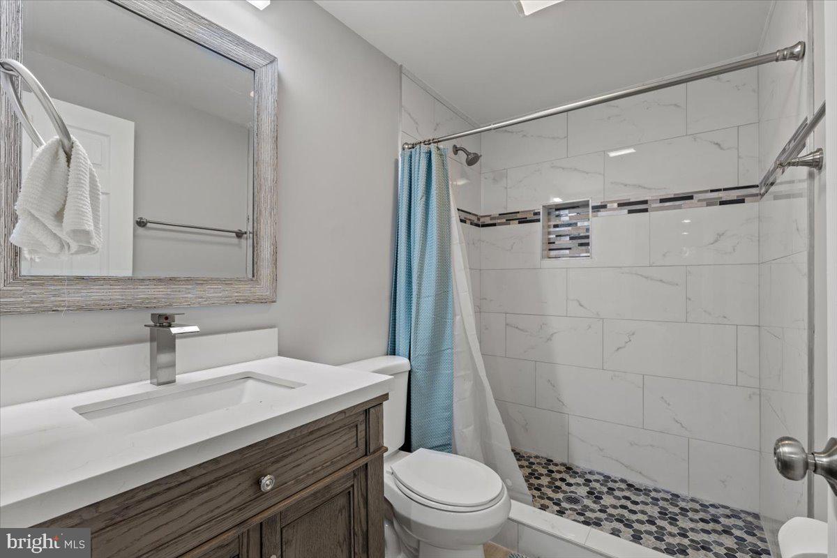 CLOVER HOMES - Residential