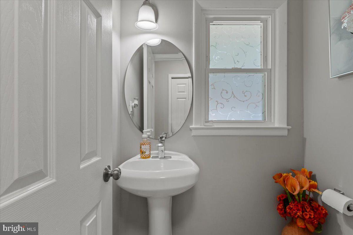 CLOVER HOMES - Residential