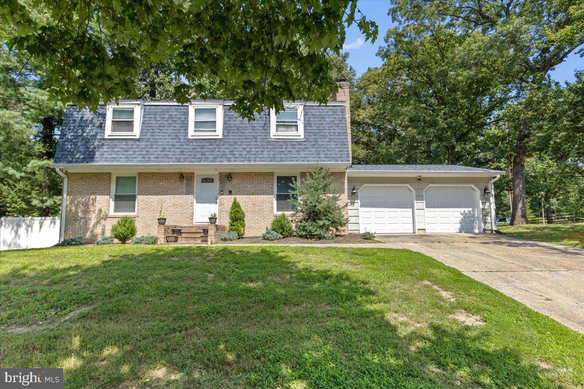 CLOVER HOMES - Residential