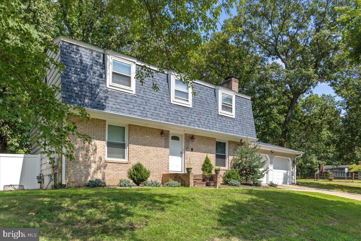 CLOVER HOMES - Residential