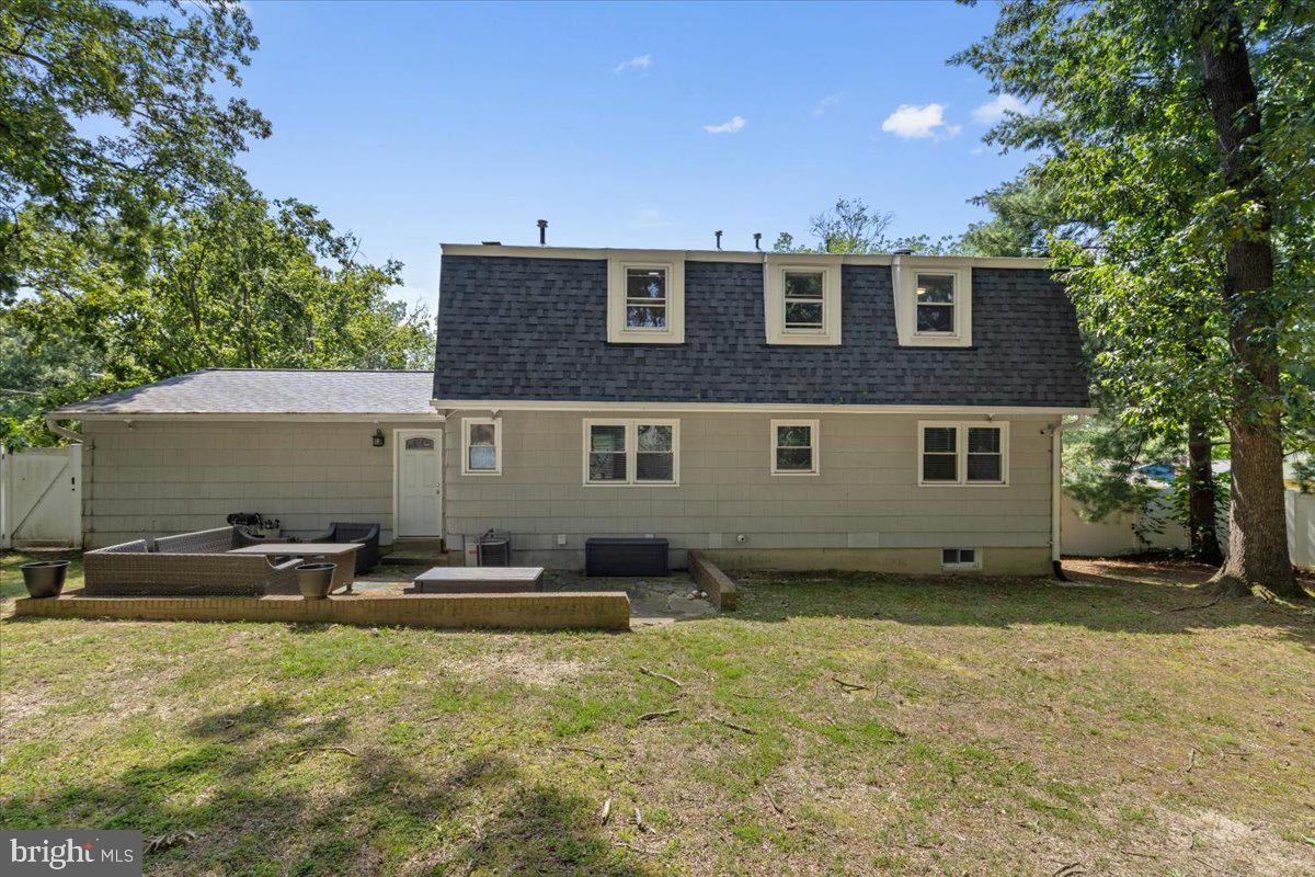 CLOVER HOMES - Residential