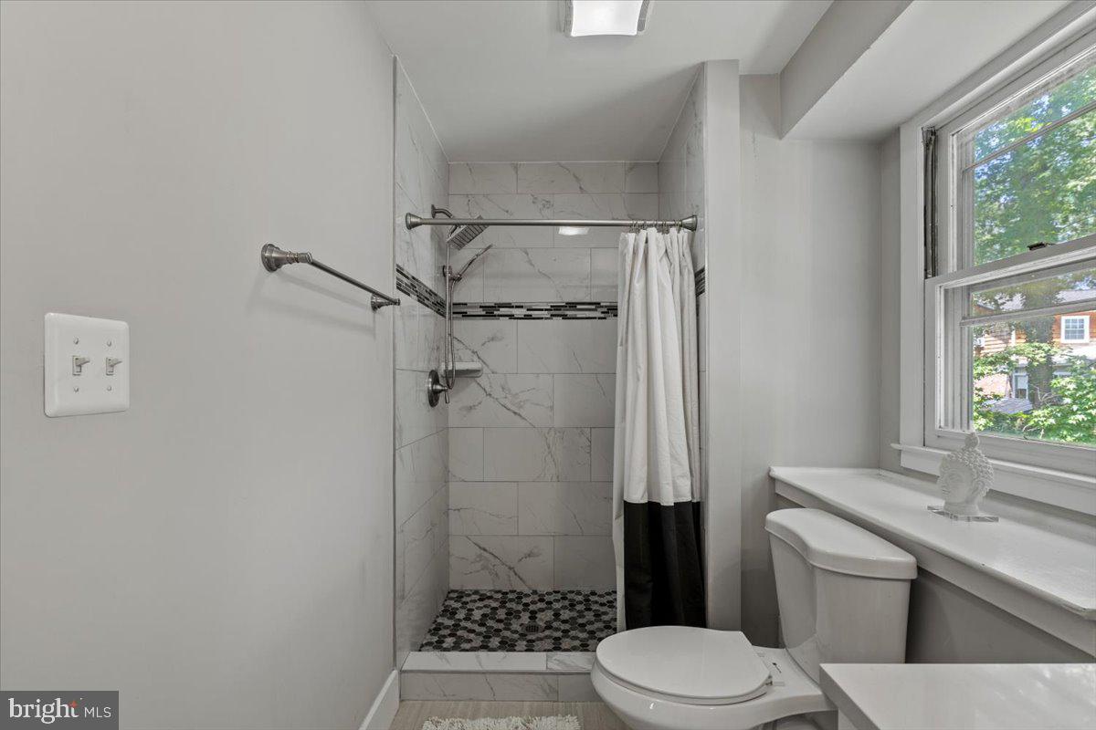 CLOVER HOMES - Residential