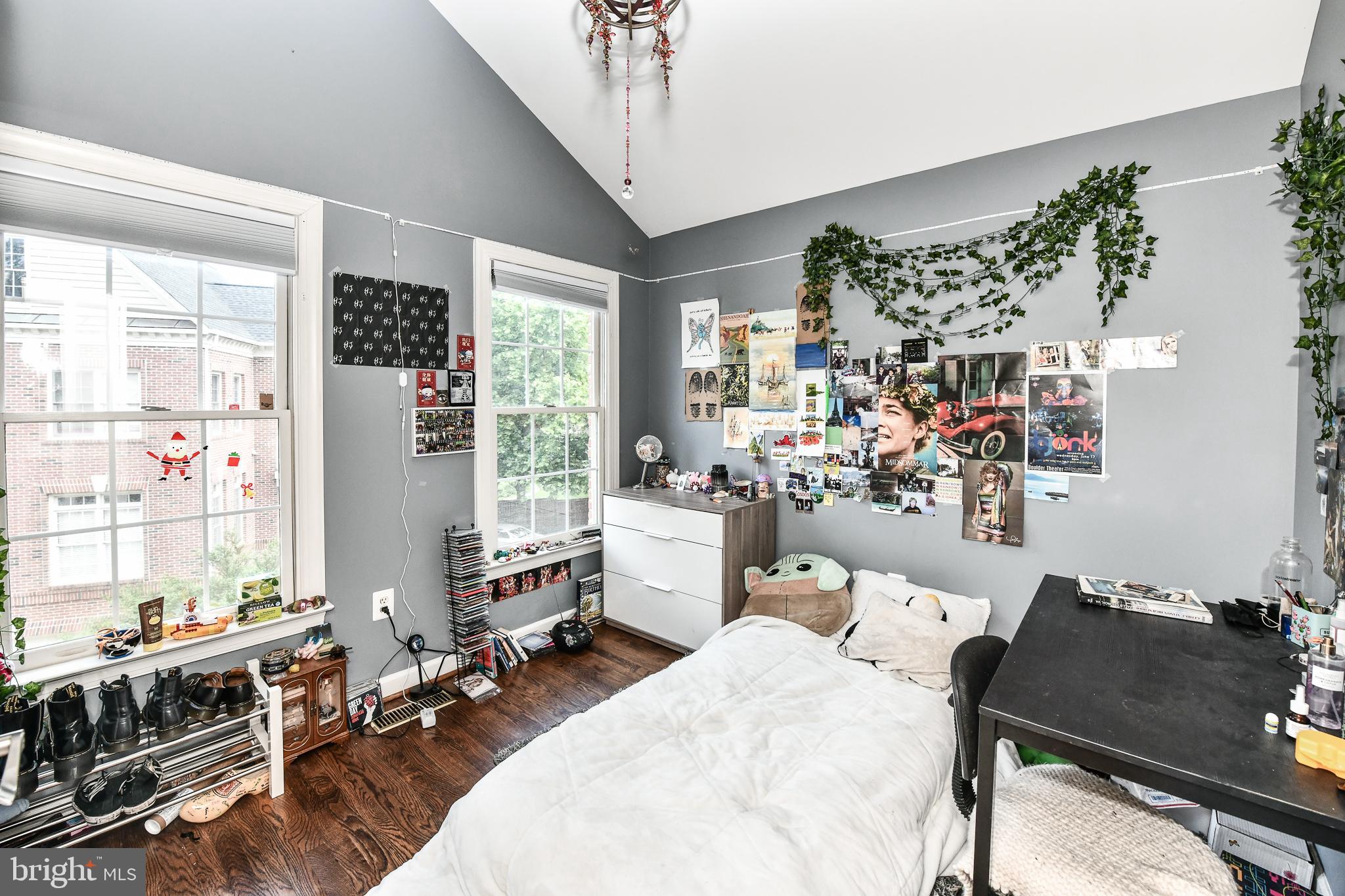 REES ESTATE - Residential Lease