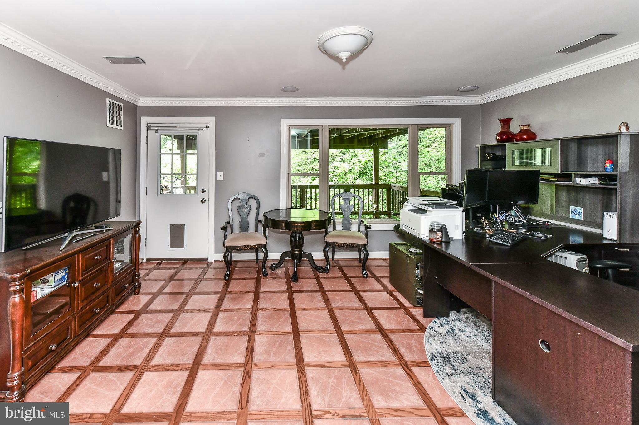 REES ESTATE - Residential Lease