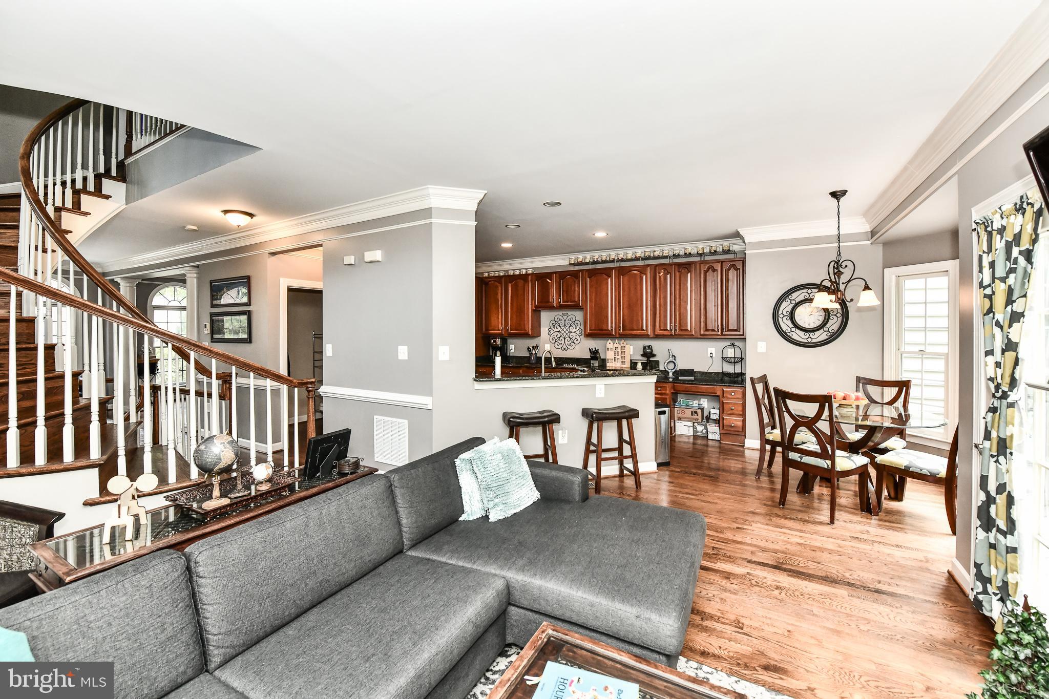 REES ESTATE - Residential Lease