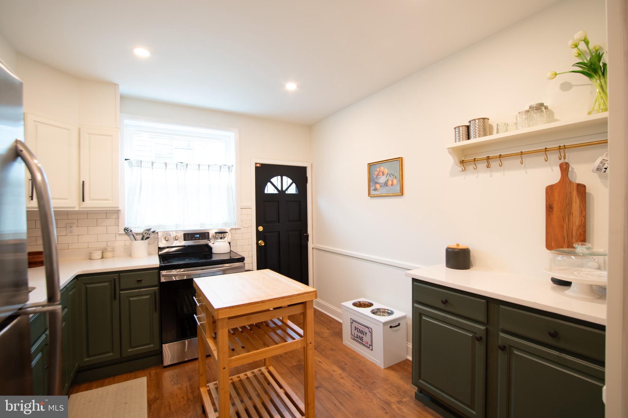 GIRARD ESTATES - Residential Lease