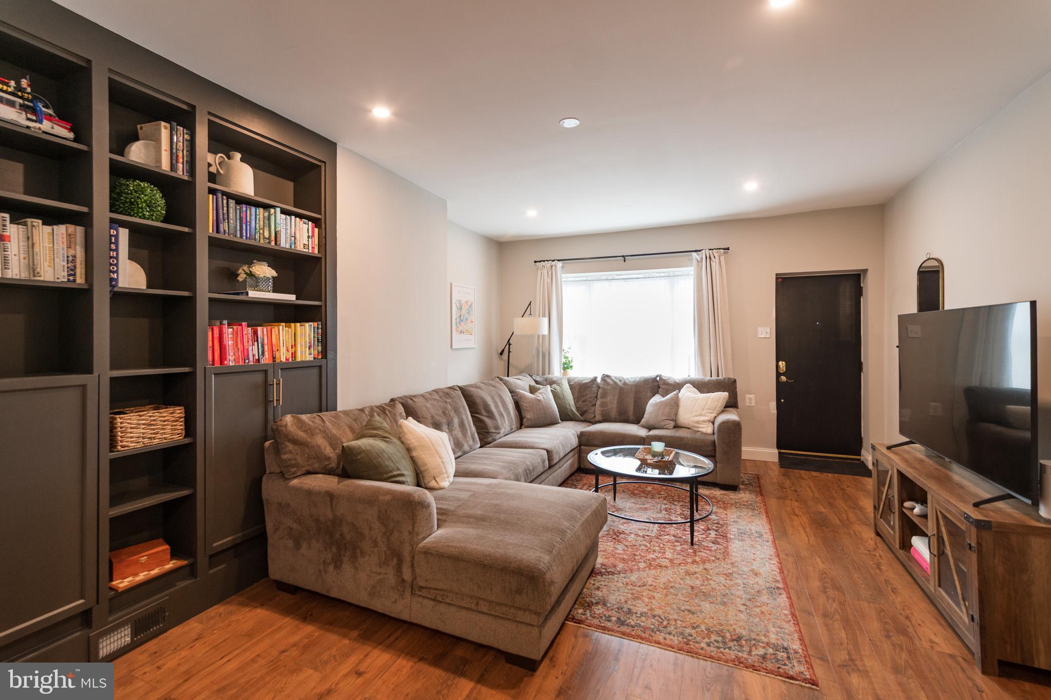 GIRARD ESTATES - Residential Lease