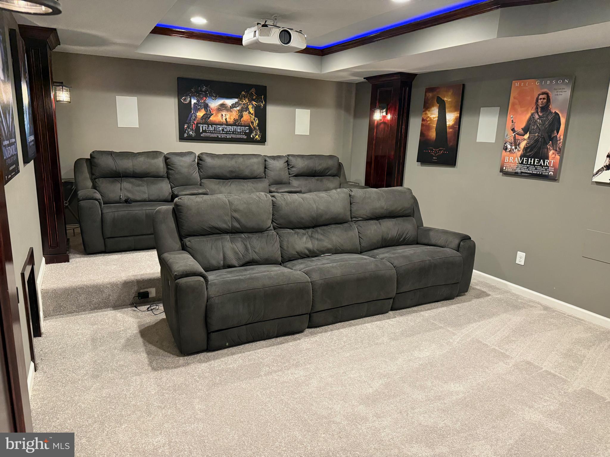 DAWSON'S CORNER - Residential Lease