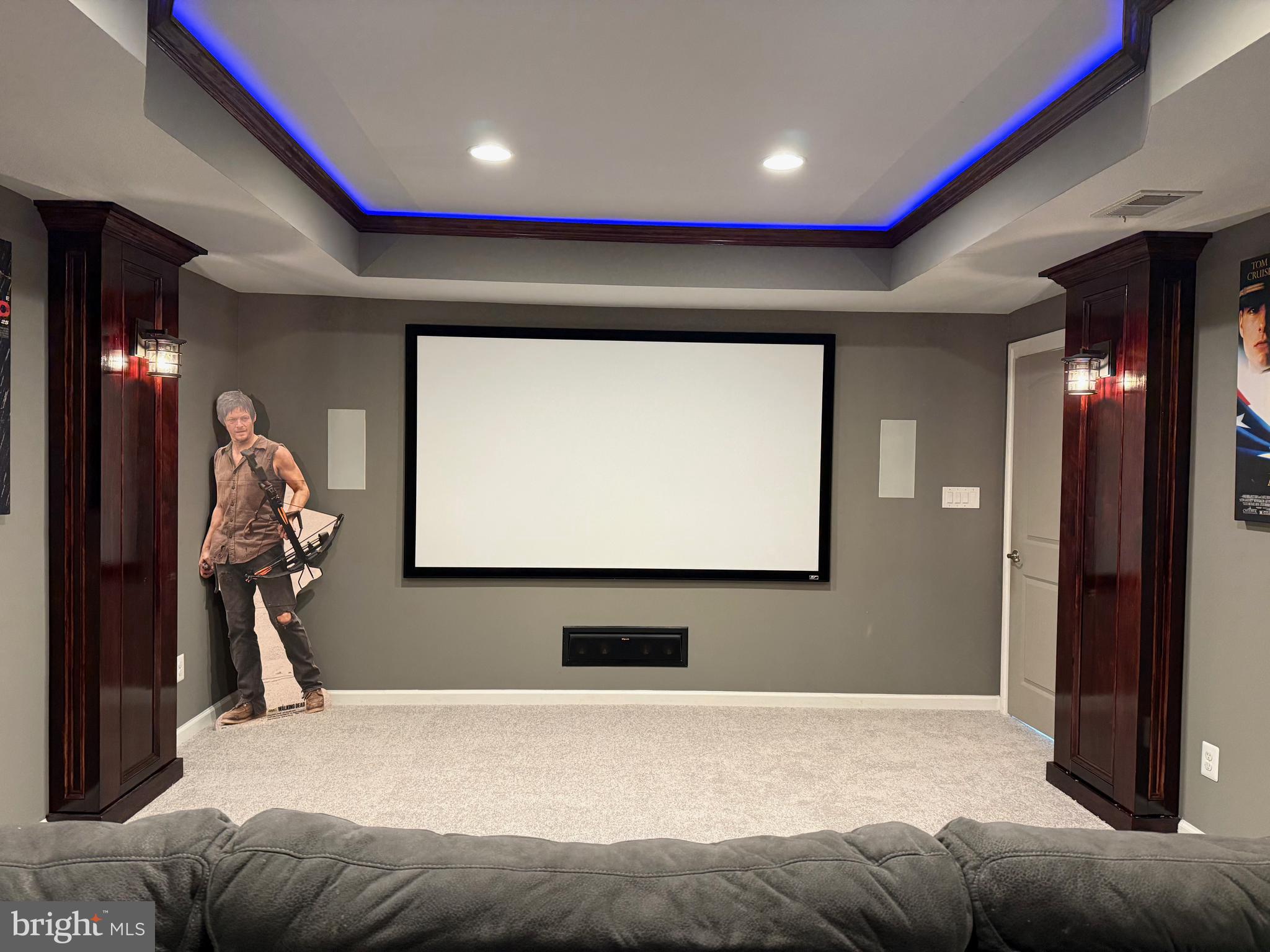 DAWSON'S CORNER - Residential Lease